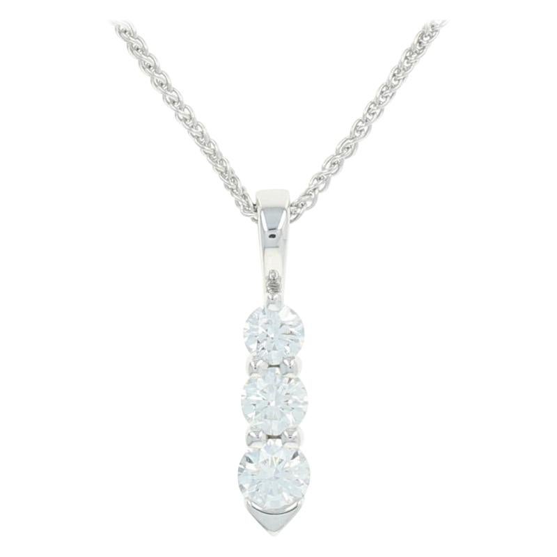 Hearts On Fire Diamond Journey Pendant Necklace, 18k Gold Round Cut .33 Carat
