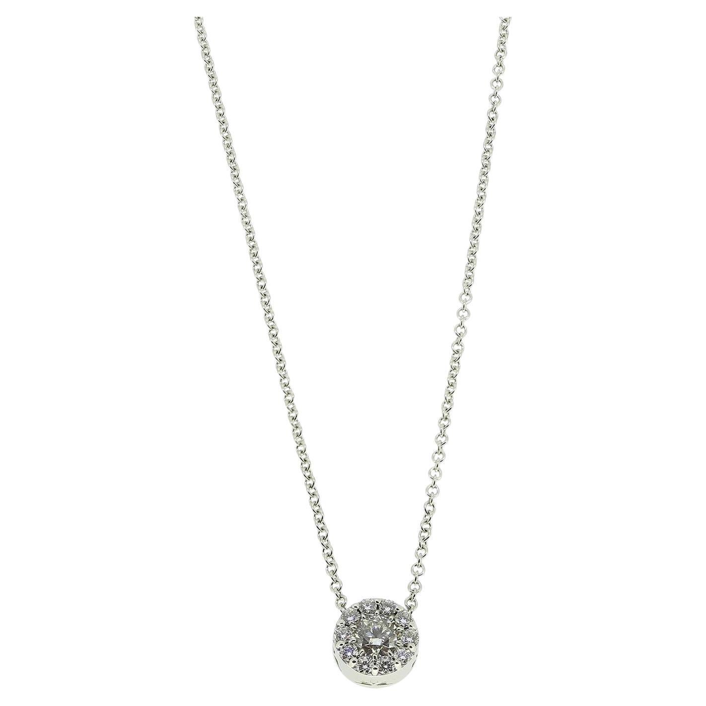 Collana con ciondolo con diamanti Hearts On Fire in vendita