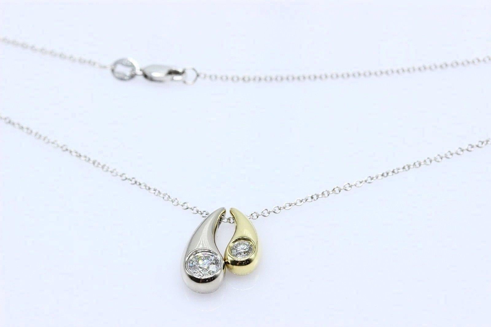 Hearts On Fire Mother Child Enduring Diamond Pendant Necklace 18k Gold 0.60 TCW In Excellent Condition In San Diego, CA