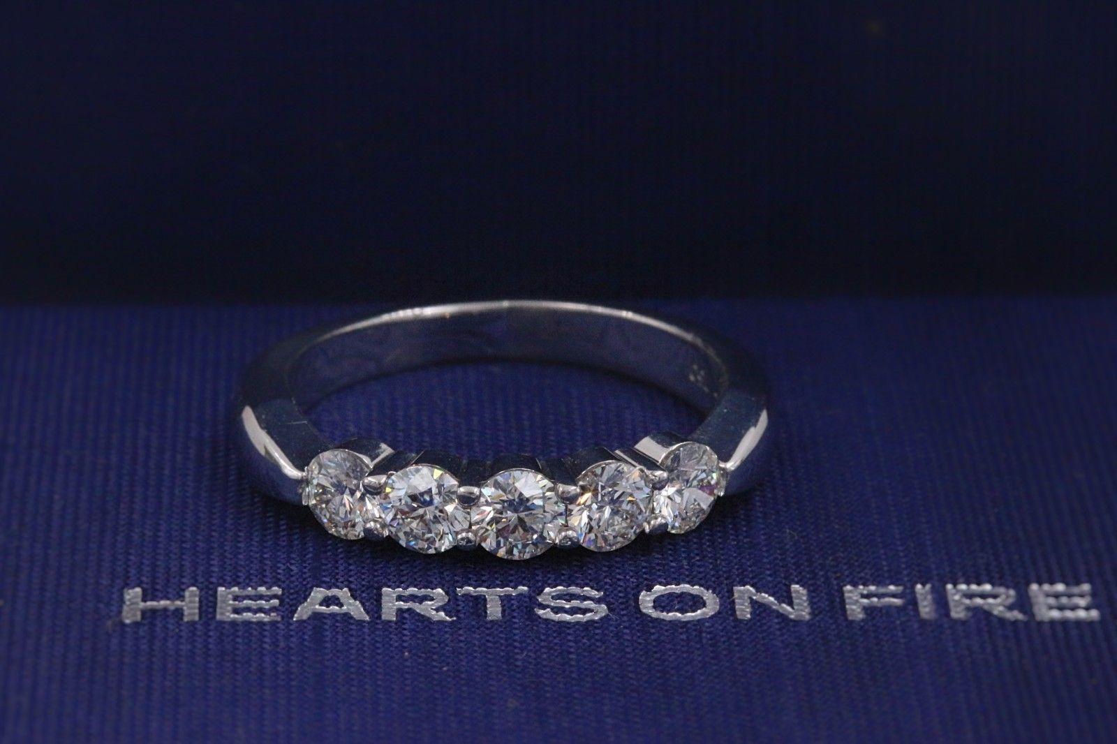 Hearts on Fire Multiplicity Love Diamond Wedding Band Ring 18k White Gold 1.20ct 1