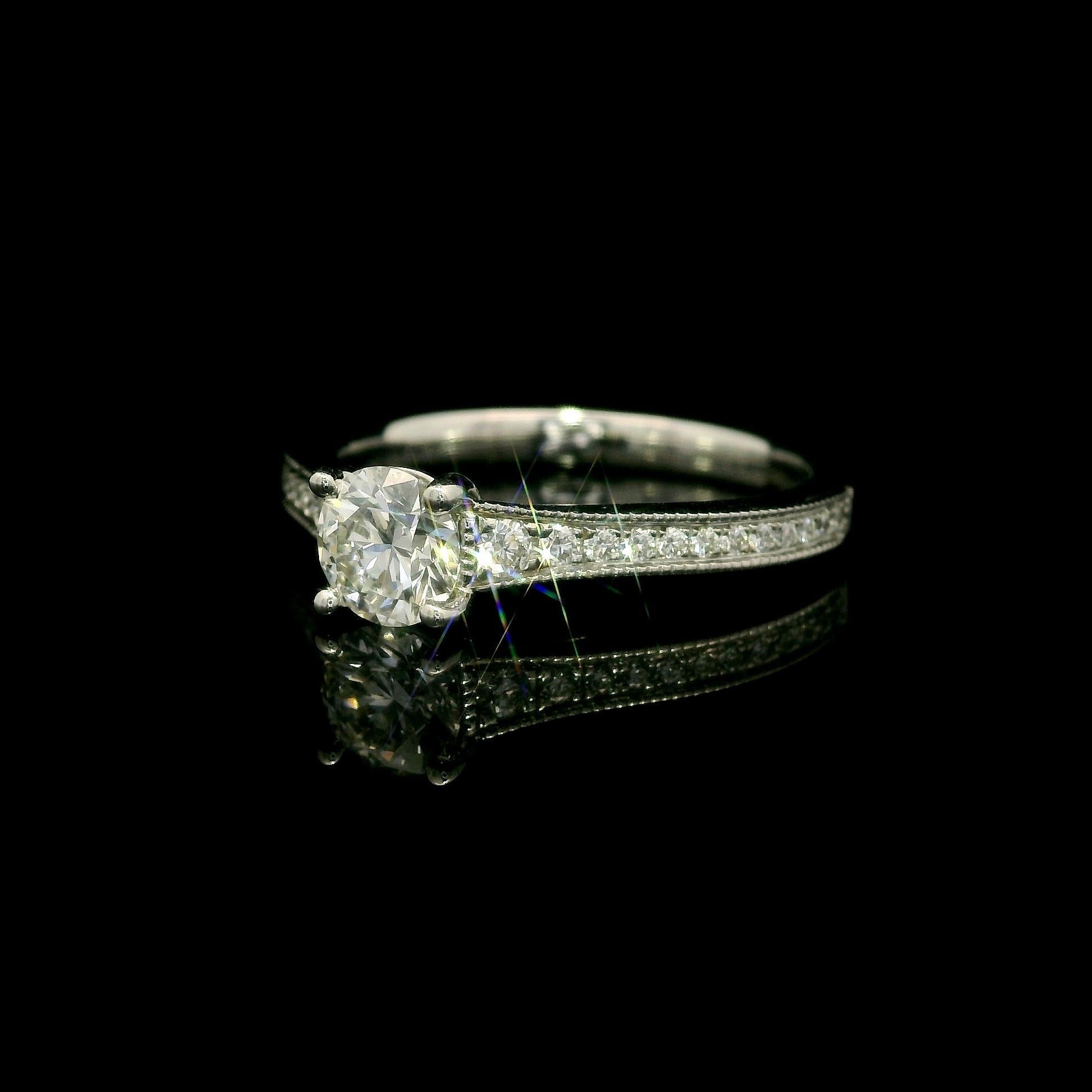 De las mujeres Anillo de compromiso Hearts On Fire Platino 0,67 ctw Diamante Fogoso Solitario Clásico en venta