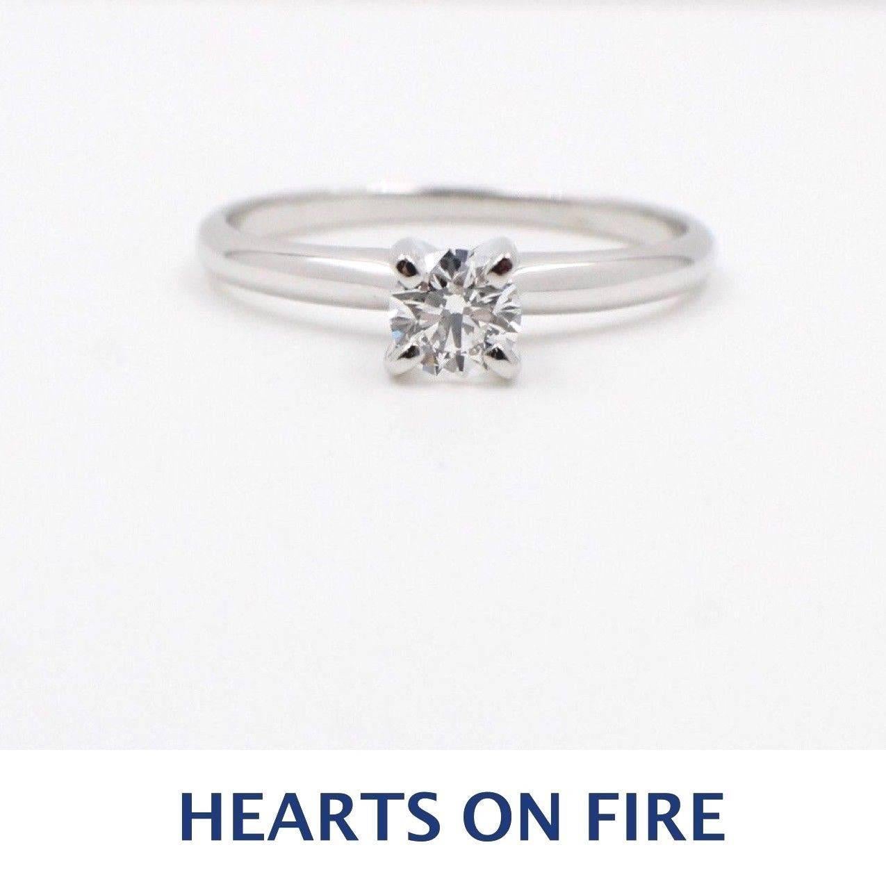 Hearts on Fire, bague en or blanc 14 carats avec diamants ronds de 0,36 carat I SI2 Pour femmes en vente