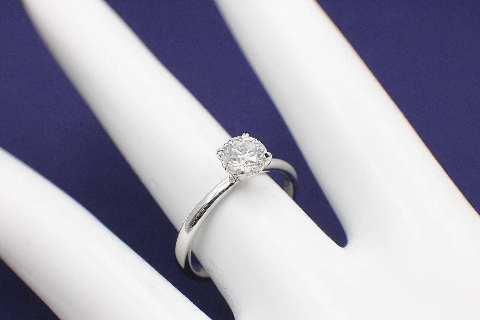 Hearts on Fire Round 0.667ct Flawless Diamond Engagement Ring in 18k White Gold In Excellent Condition For Sale In San Diego, CA