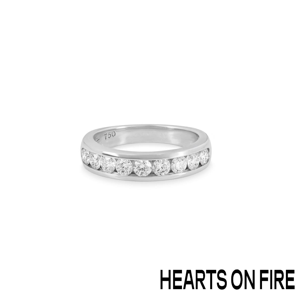 Taille ronde Hearts On Fire, bague d'éternité en or blanc avec diamants 0,72 carat en vente