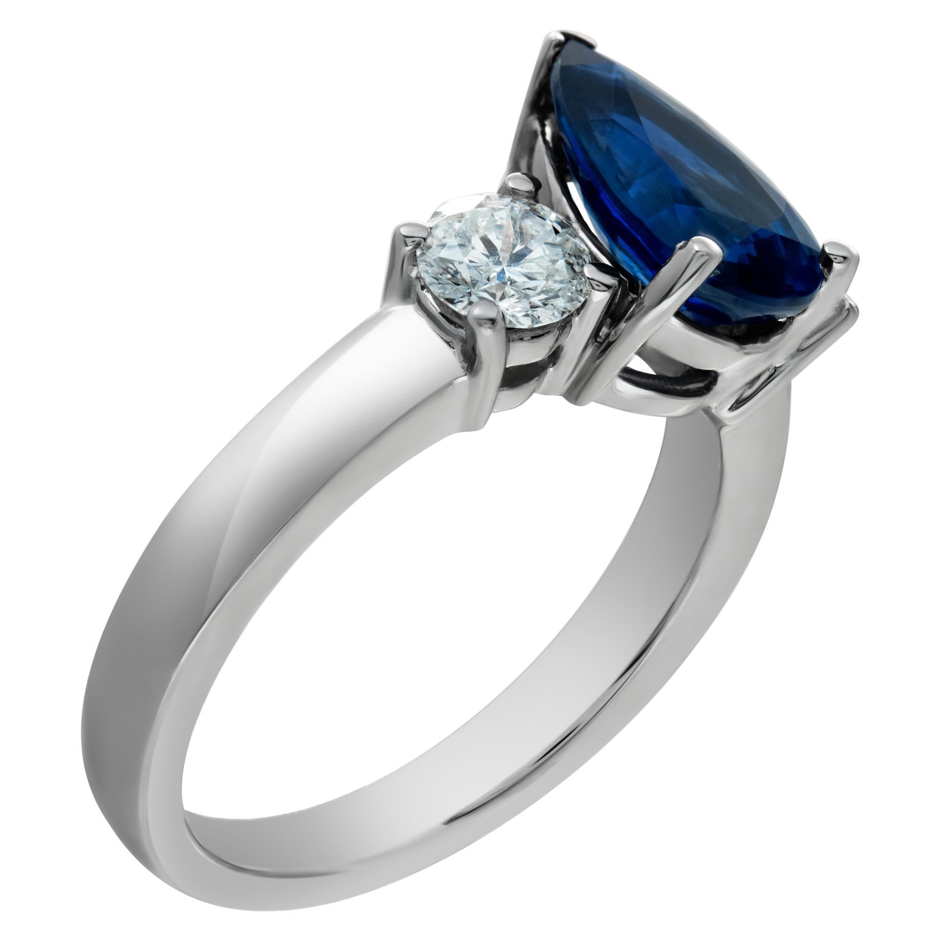 Heated Pear Shape 2.16 Carat Sapphire Ring In Platinum In Excellent Condition For Sale In Surfside, FL