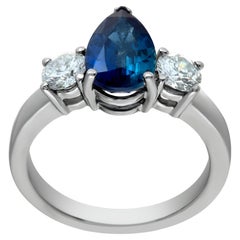 Vintage Heated Pear Shape 2.16 Carat Sapphire Ring In Platinum