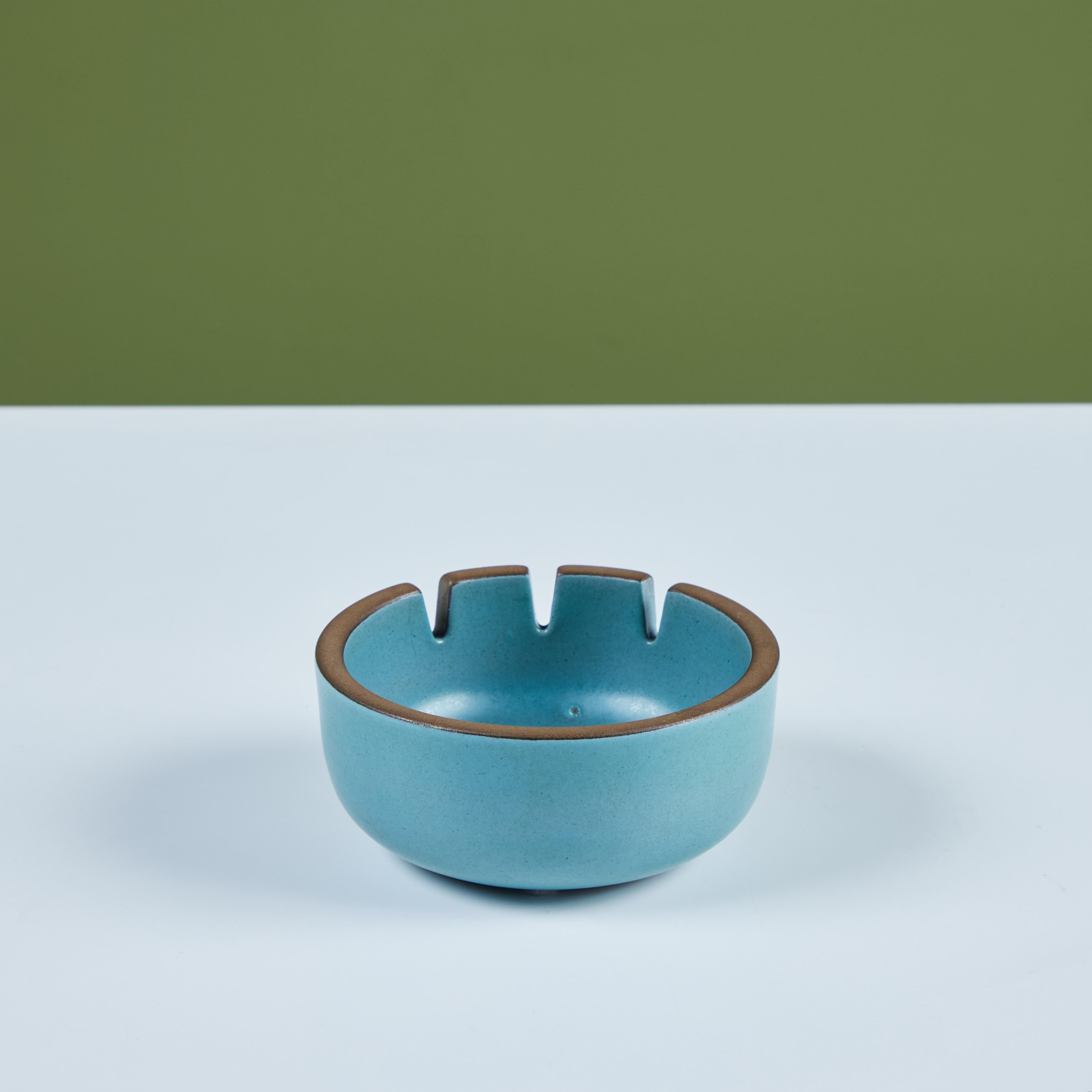 20ième siècle Heath Ceramics Cendrier émaillé en vente