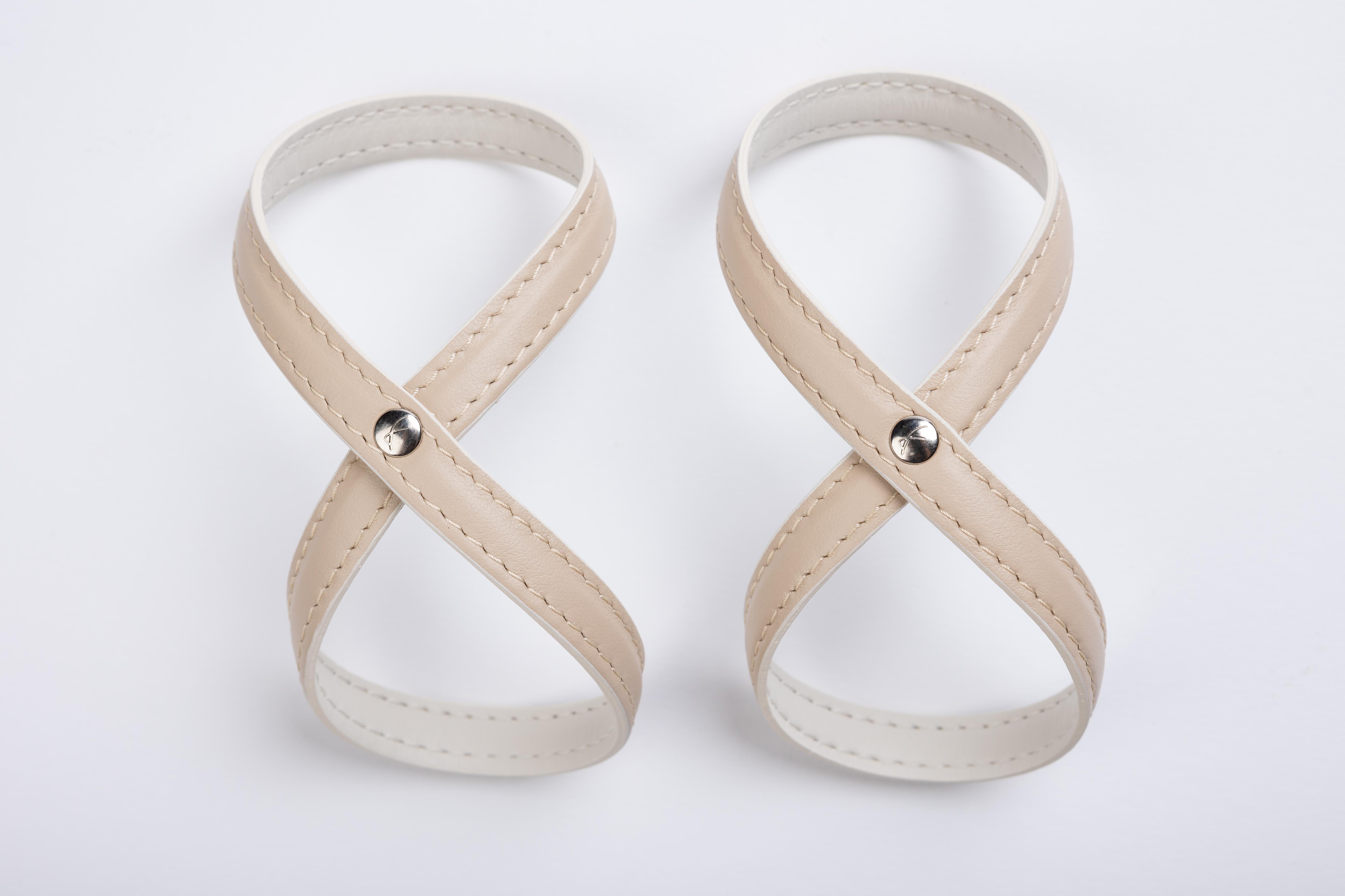 Moderno HEATHCLIFF Set di 2 portatovaglioli - Cappuccino Beige e Luna White in vendita