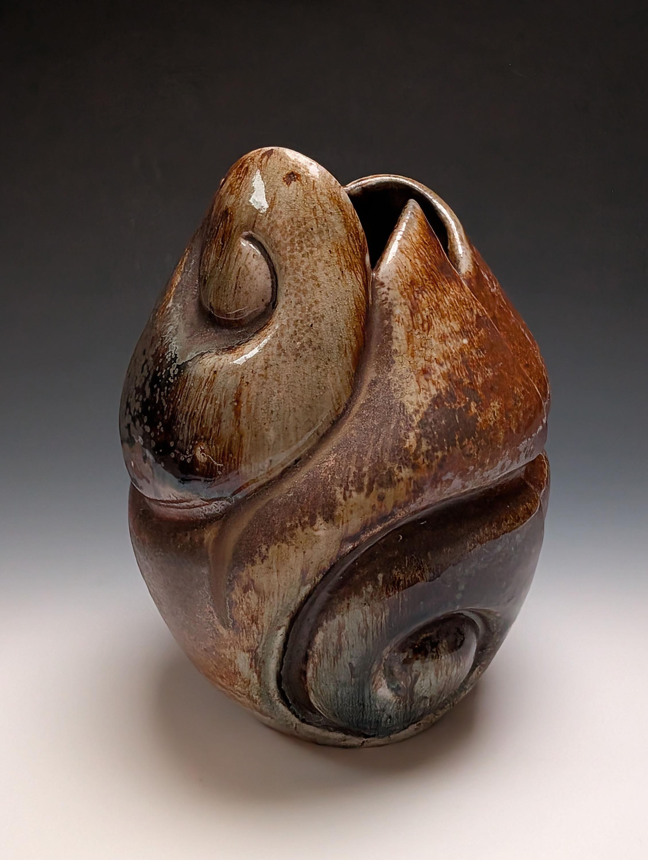 Abstract Sculpture Heather A. F. Binder - "Ash and Flame", vase contemporain, vert, bleu, grès, céramique, sculpture