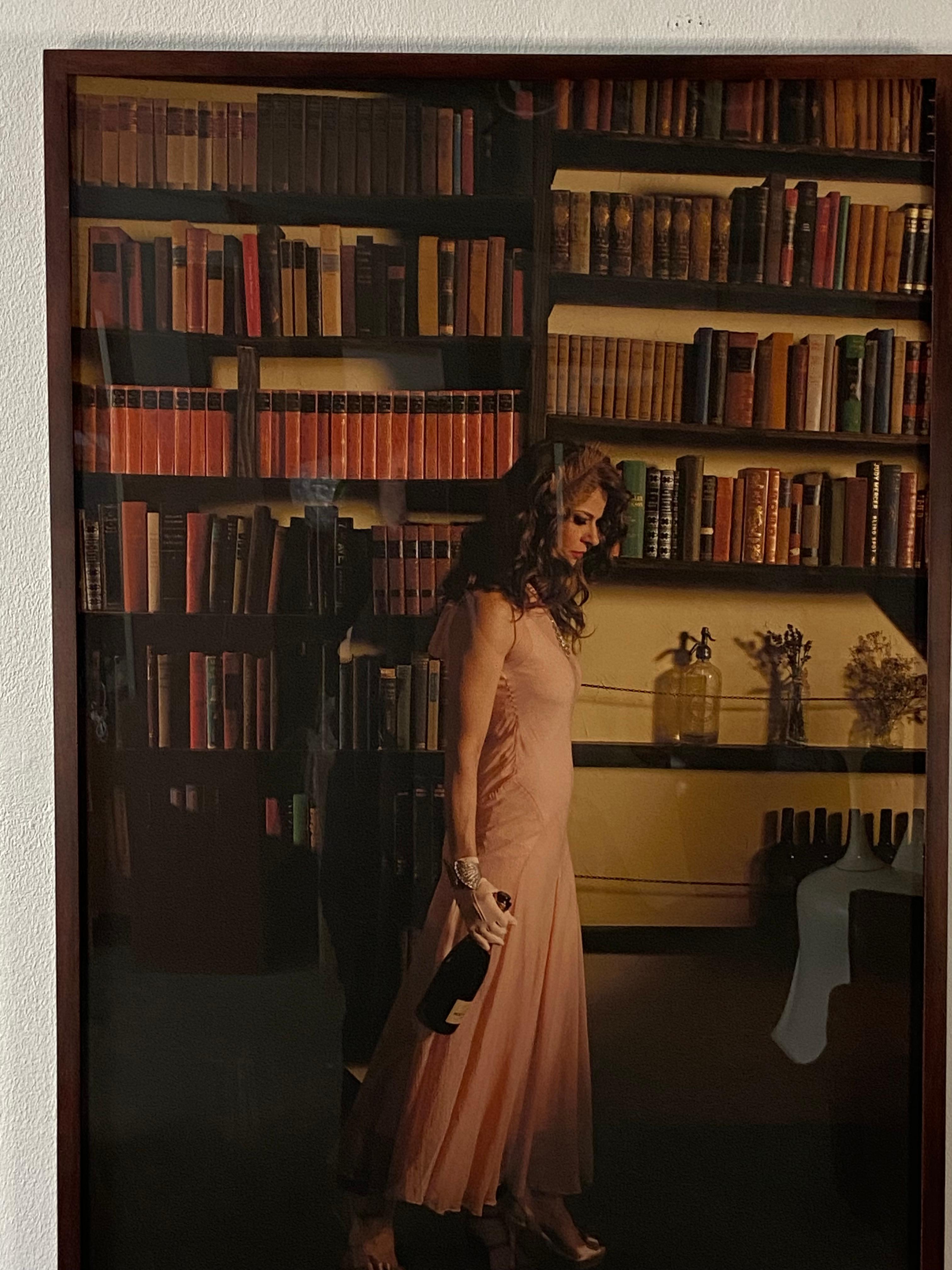 Aniversario - Photograph Contemporáneo de Heather Bennett