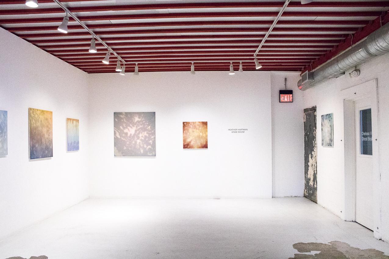 FLOAT III - pittura contemporanea a tecnica mista, astrazione di luce e ombra in vendita 1