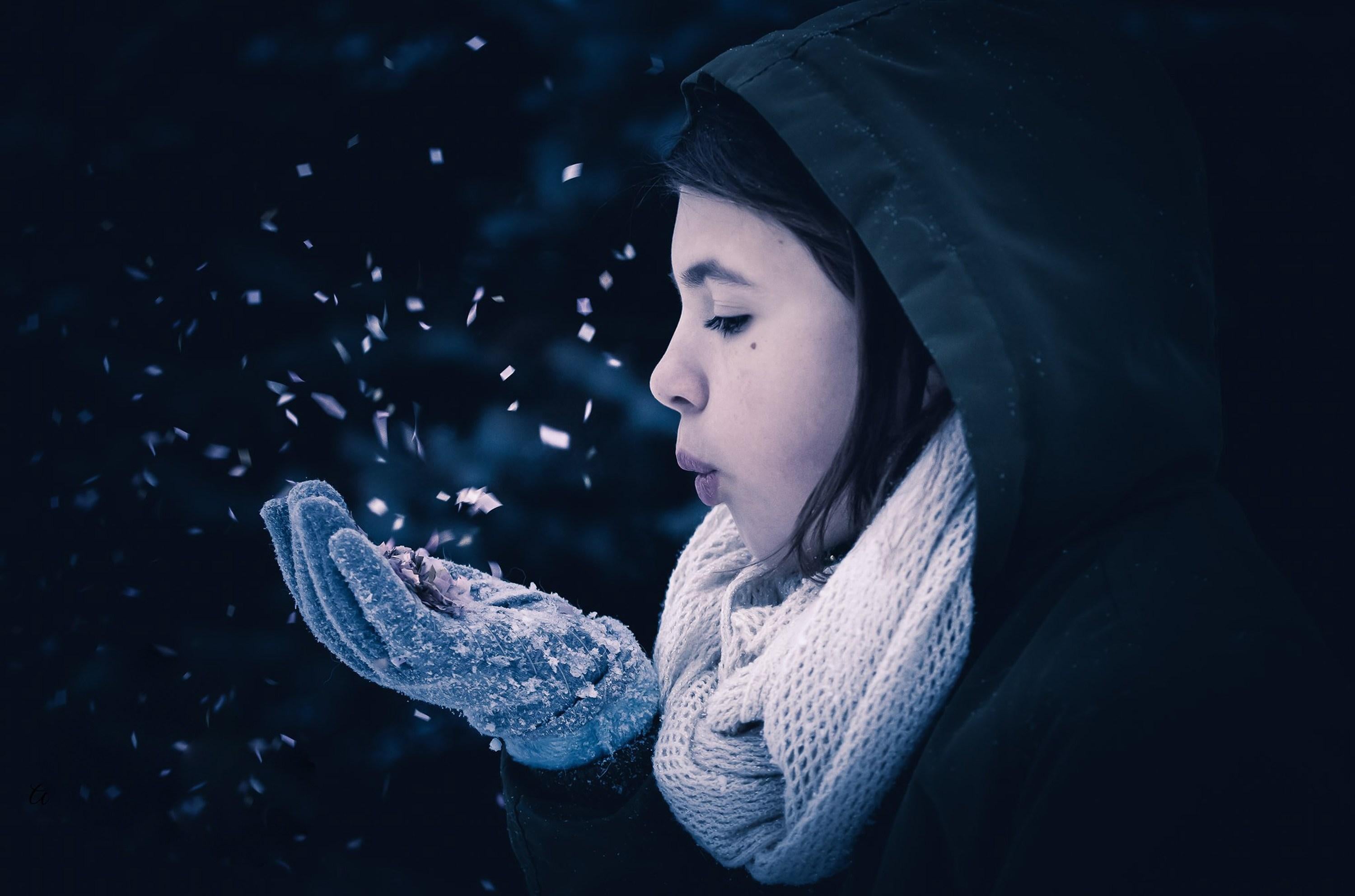 Heather Hollis Color Photograph – Winterwunsch (Winter, Porträt, Nostalgie, ~34% OFF)