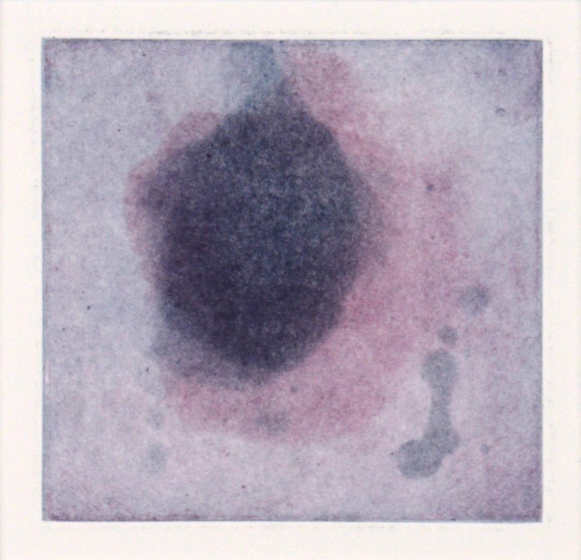 Lavendel Nebula – Transfer-Monogramm in Öl auf Papier – Print von Heather Speck
