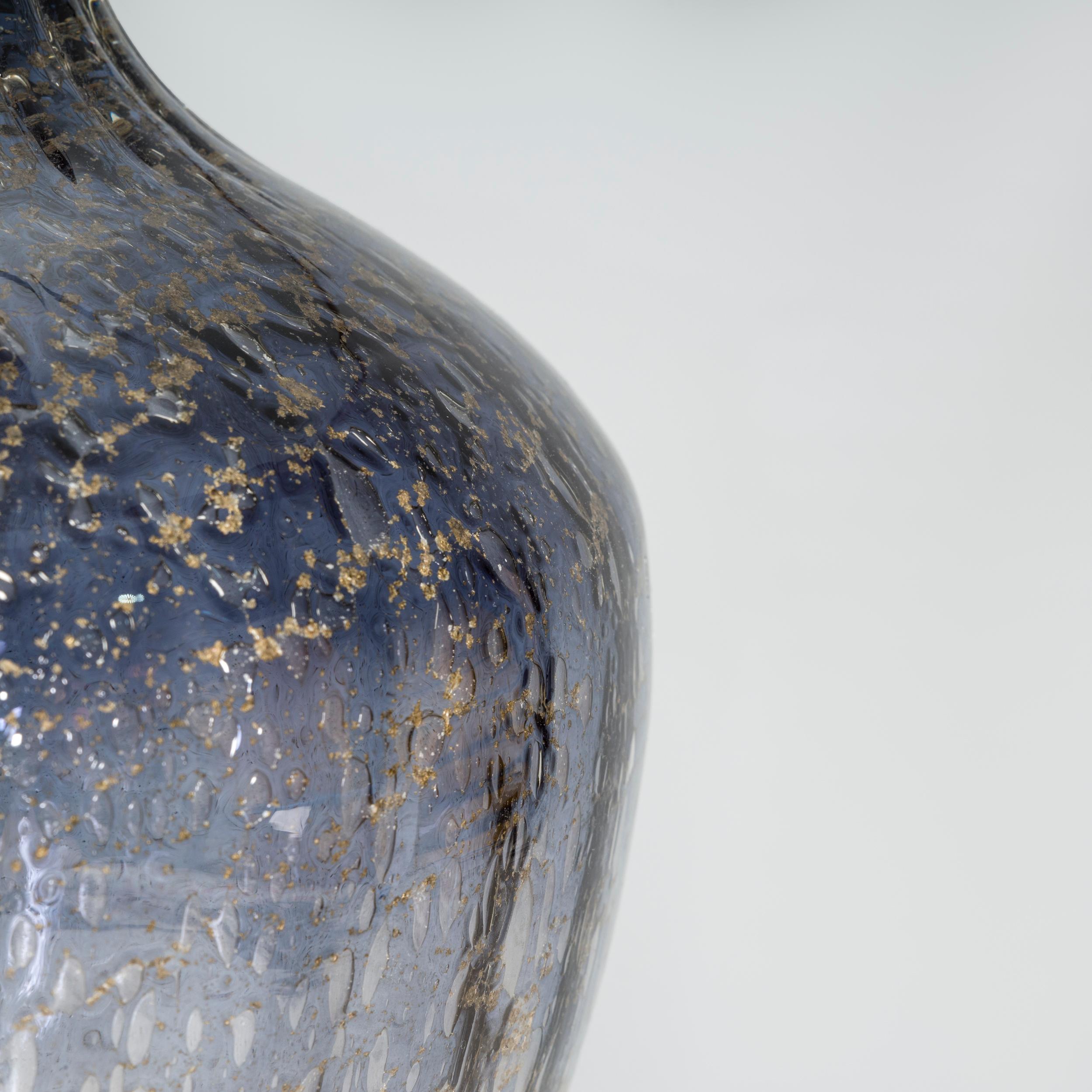 Heathfield & Co Vivienne Medium Blaue Glas-Tischlampe aus Glas im Zustand „Hervorragend“ im Angebot in London, GB