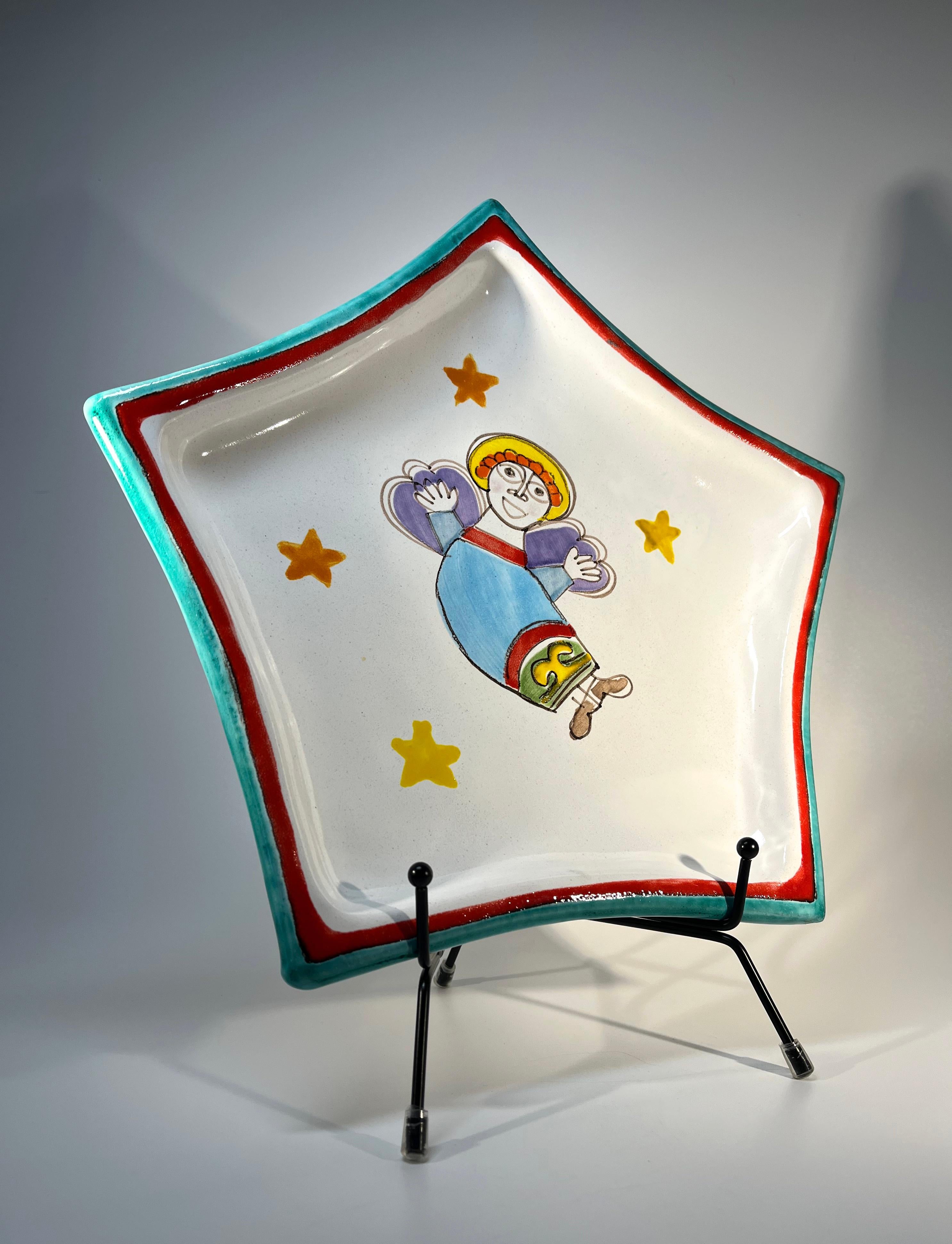 italien Plat étoilé en céramique d'un ange céleste et joyeux par DeSimone, Italie, vers 1960 en vente