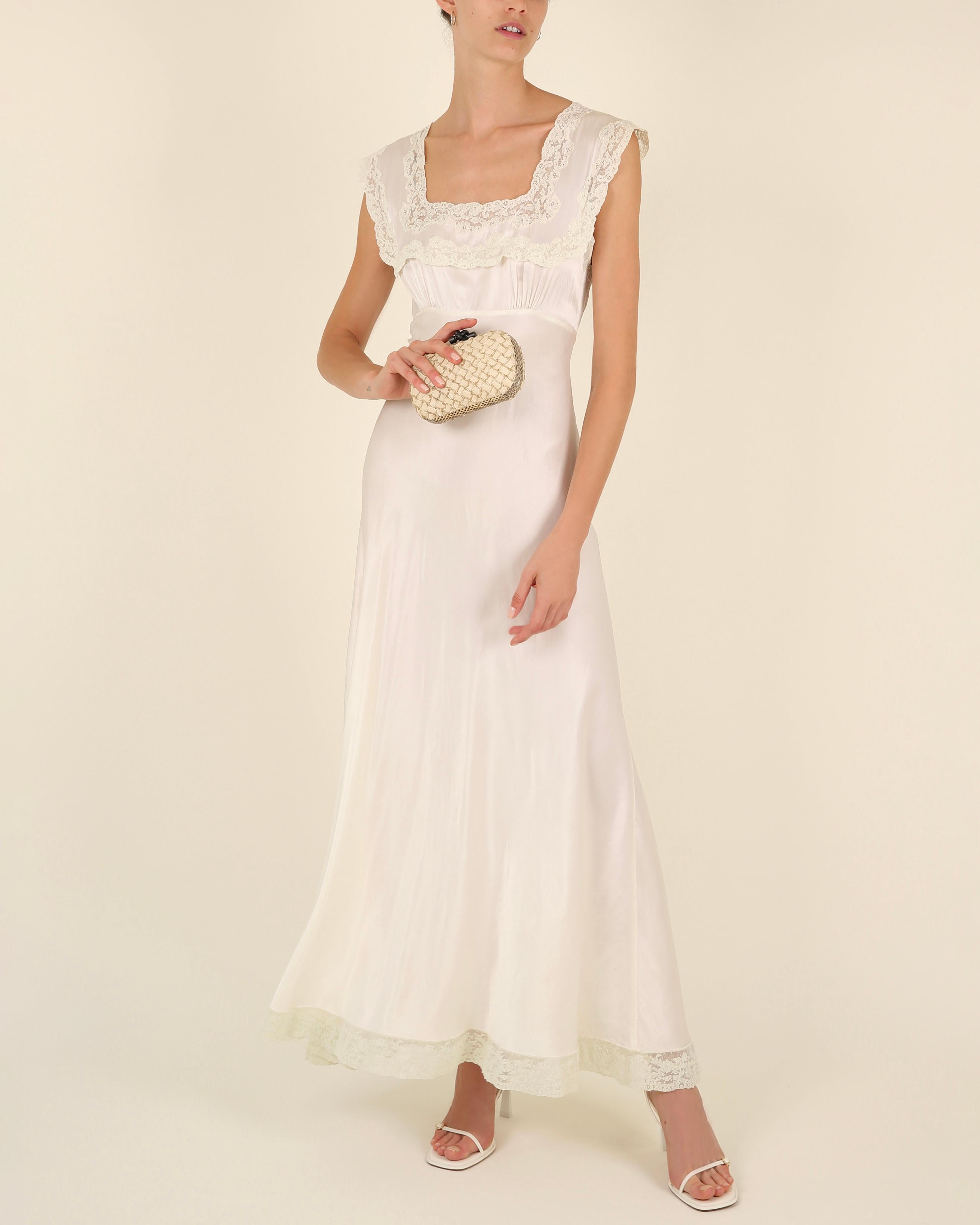 Heavenly Fischer vintage 40s silk white ivory lace wedding night gown slip dress In Excellent Condition In Paris, FR