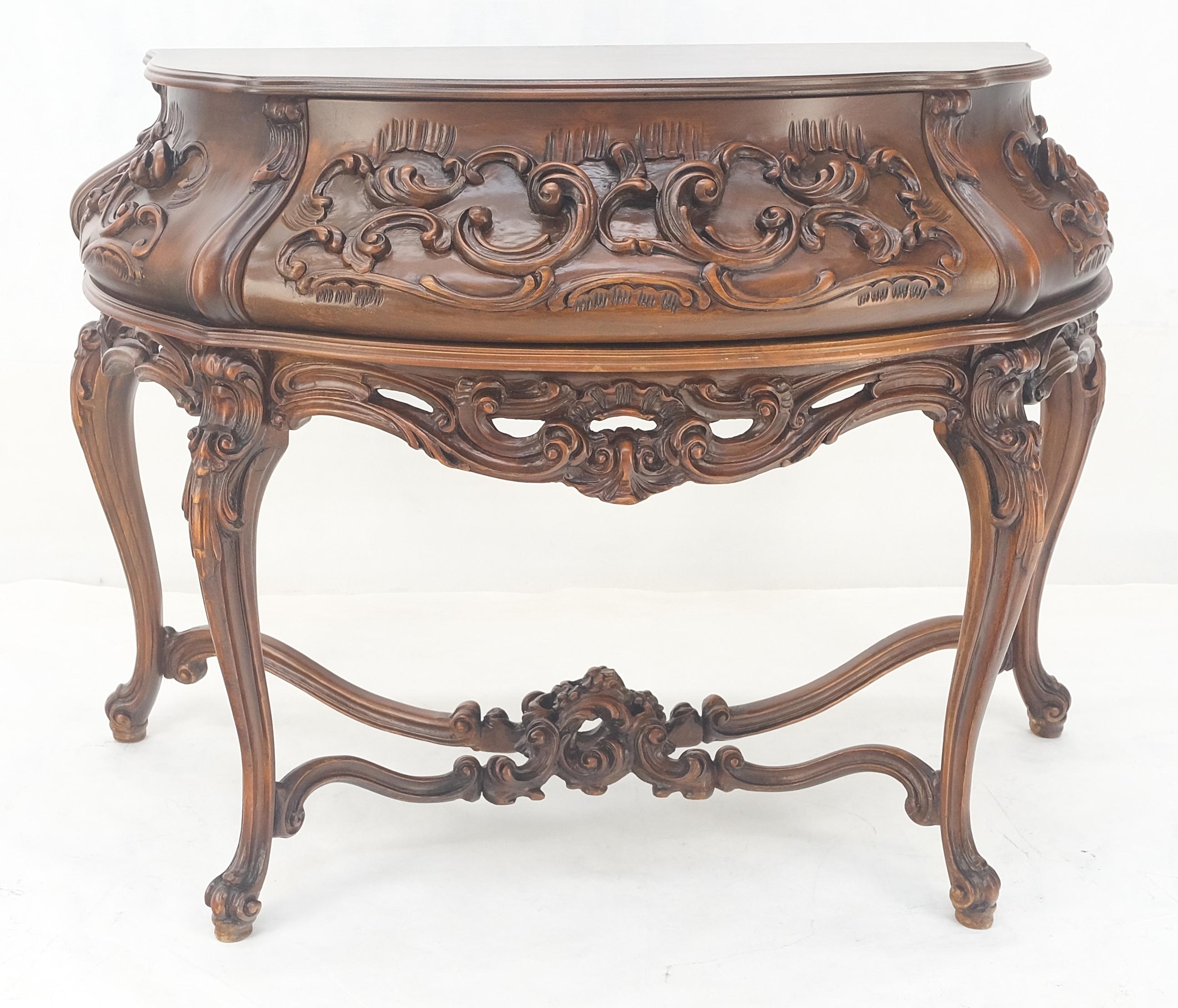 Américain Table console décorative style Demi Lune en ronce de noyer MINT en vente