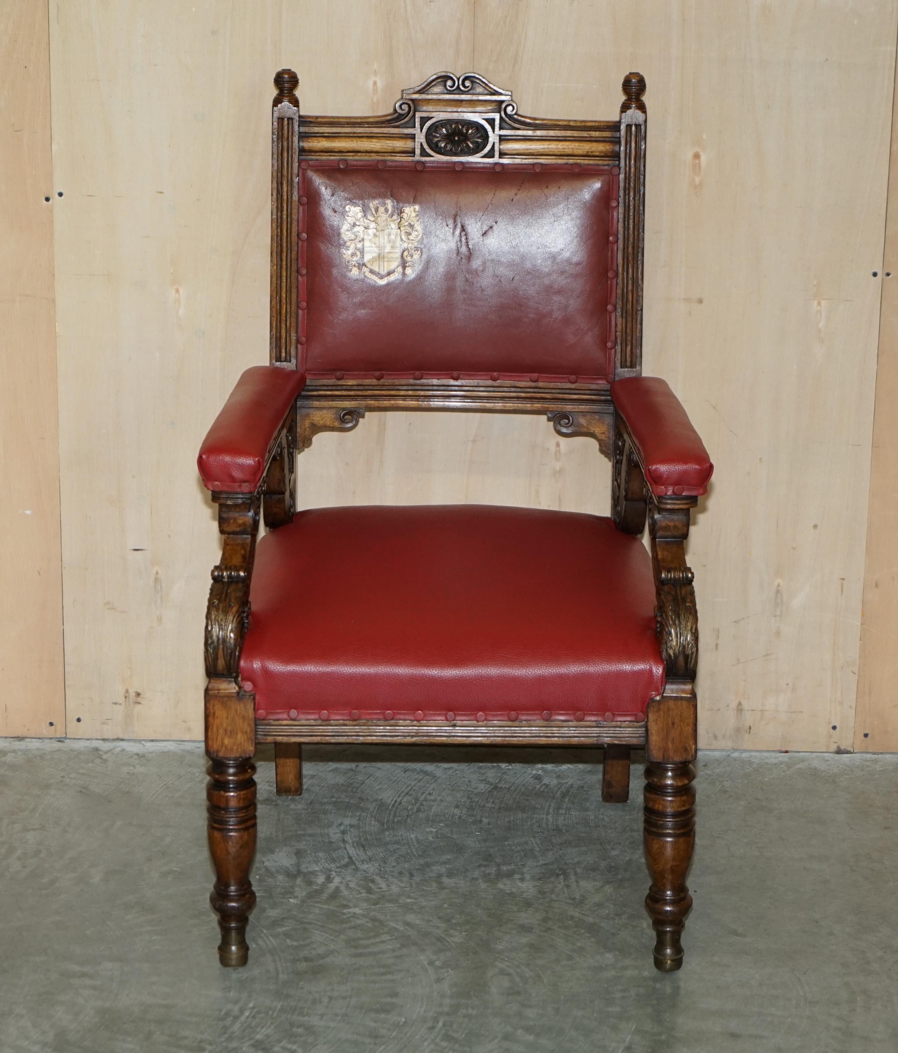 We are delighted to offer for sale this lovely original Victorian heavily carved English Oak armchair with Royal coat of arms / armorial crest

This is a very decorative piece, it looks like a throne armchair but is of normal proportions as appose