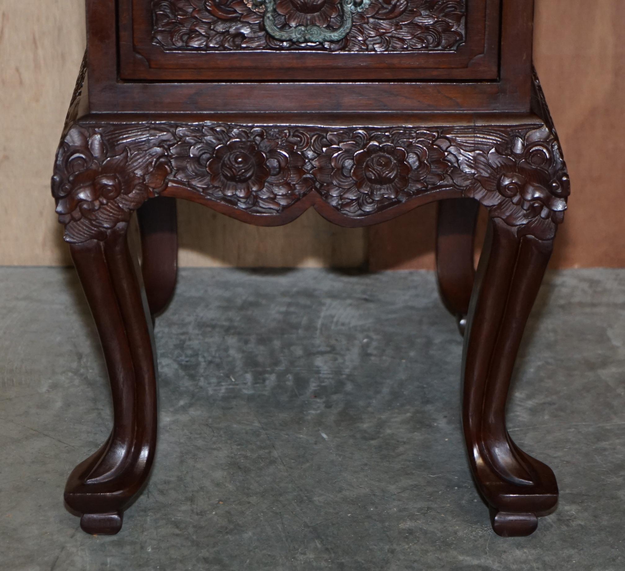 Victorian Heavily Carved Floral Decorated Indian Hardwood Dressing Table & Mirror For Sale