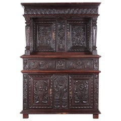 Schwer geschnitztes French Renaissance Buffet Hutch