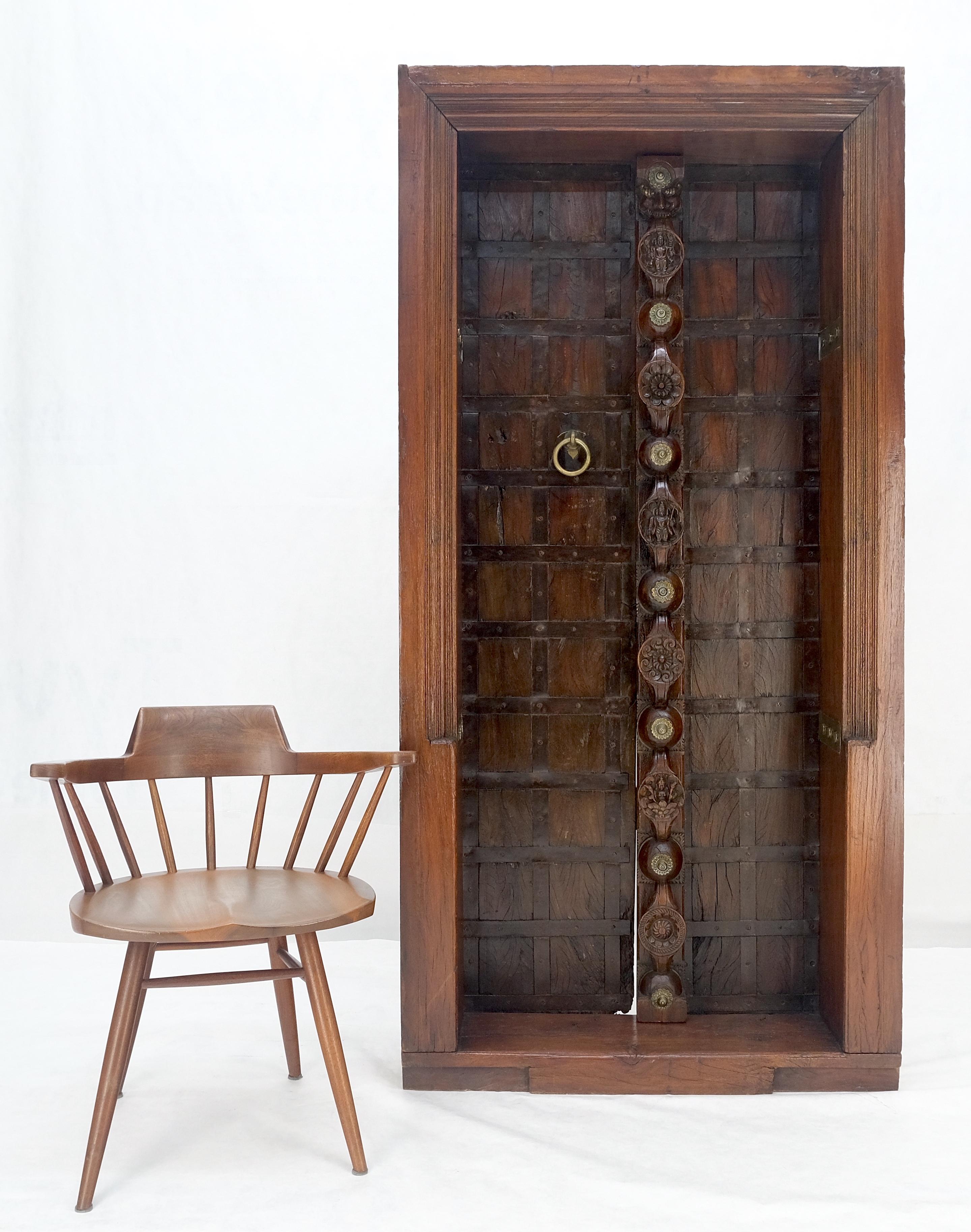 Double porte française en teck massif lourdement sculpté avec cadre Antique Decorative Bon état - En vente à Rockaway, NJ