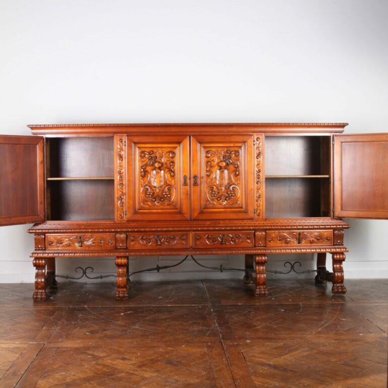 Heavily Carved Spanish Sideboard In Good Condition For Sale In Vancouver, British Columbia
