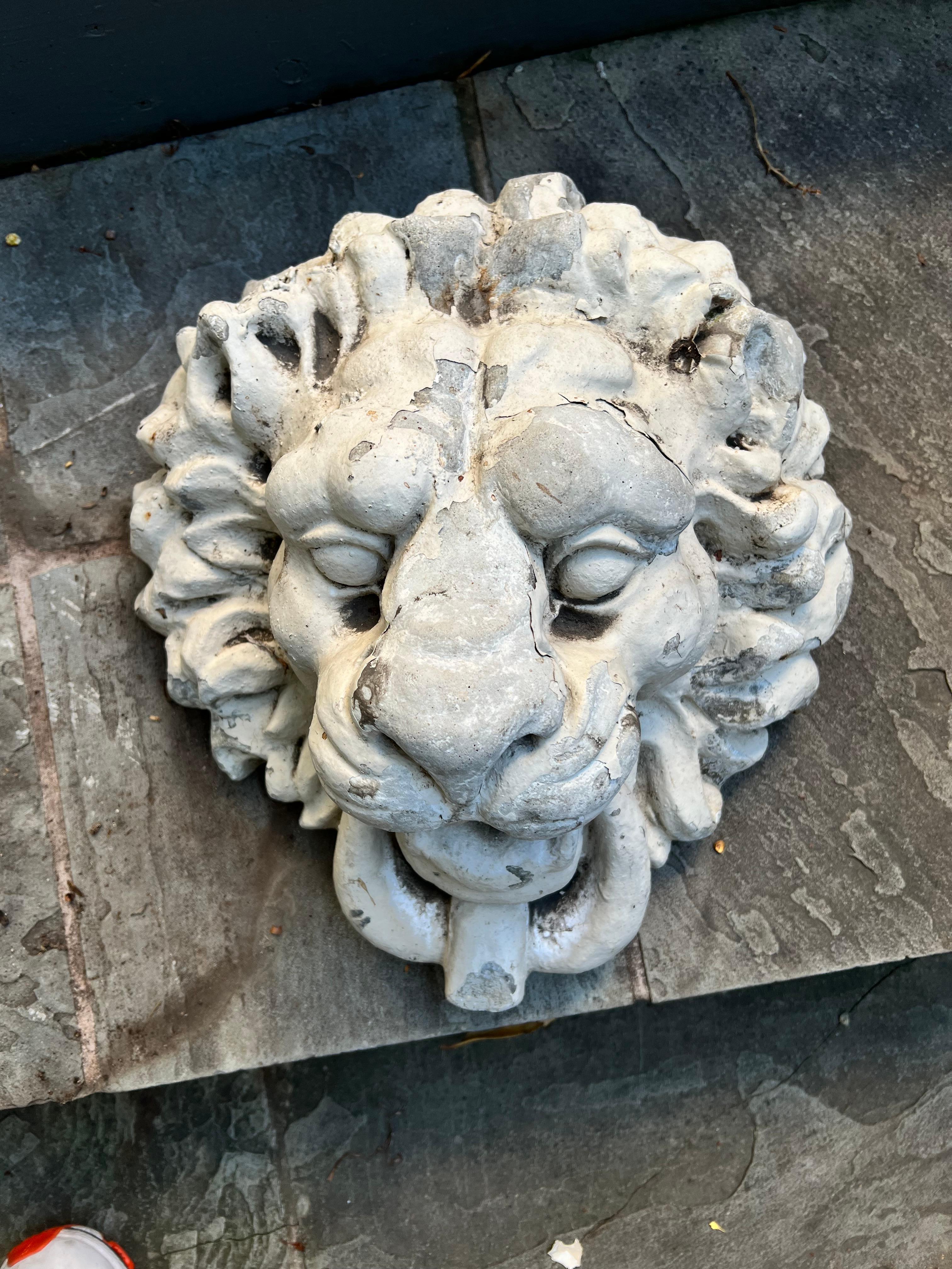 concrete lion fountain