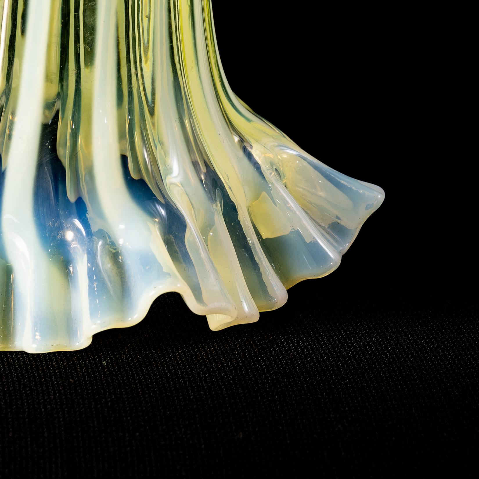 A pleated Vaseline shade, consisting of alternating stripes and a ruffled rim. For Sale 4