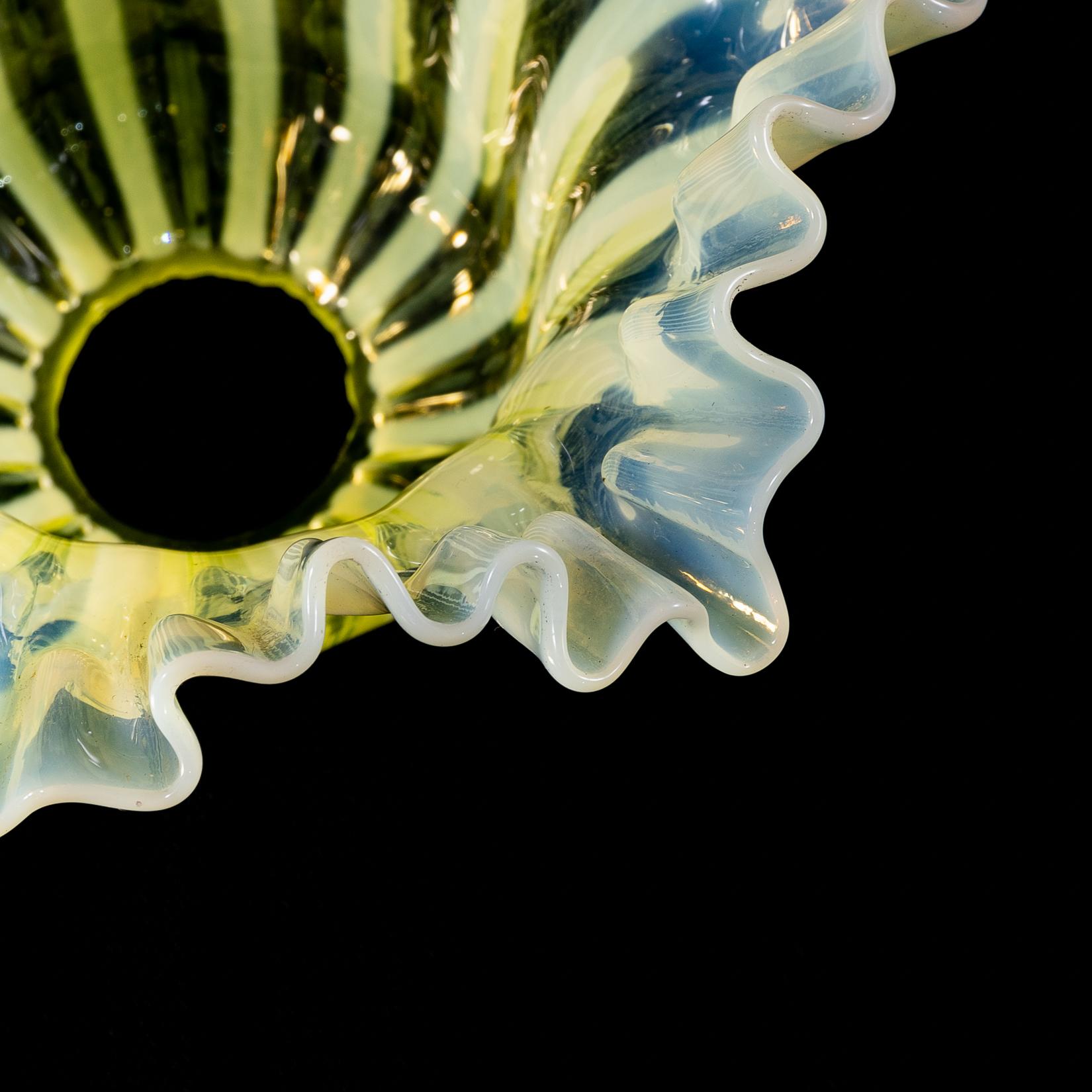 A pleated Vaseline shade, consisting of alternating stripes and a ruffled rim. For Sale 7