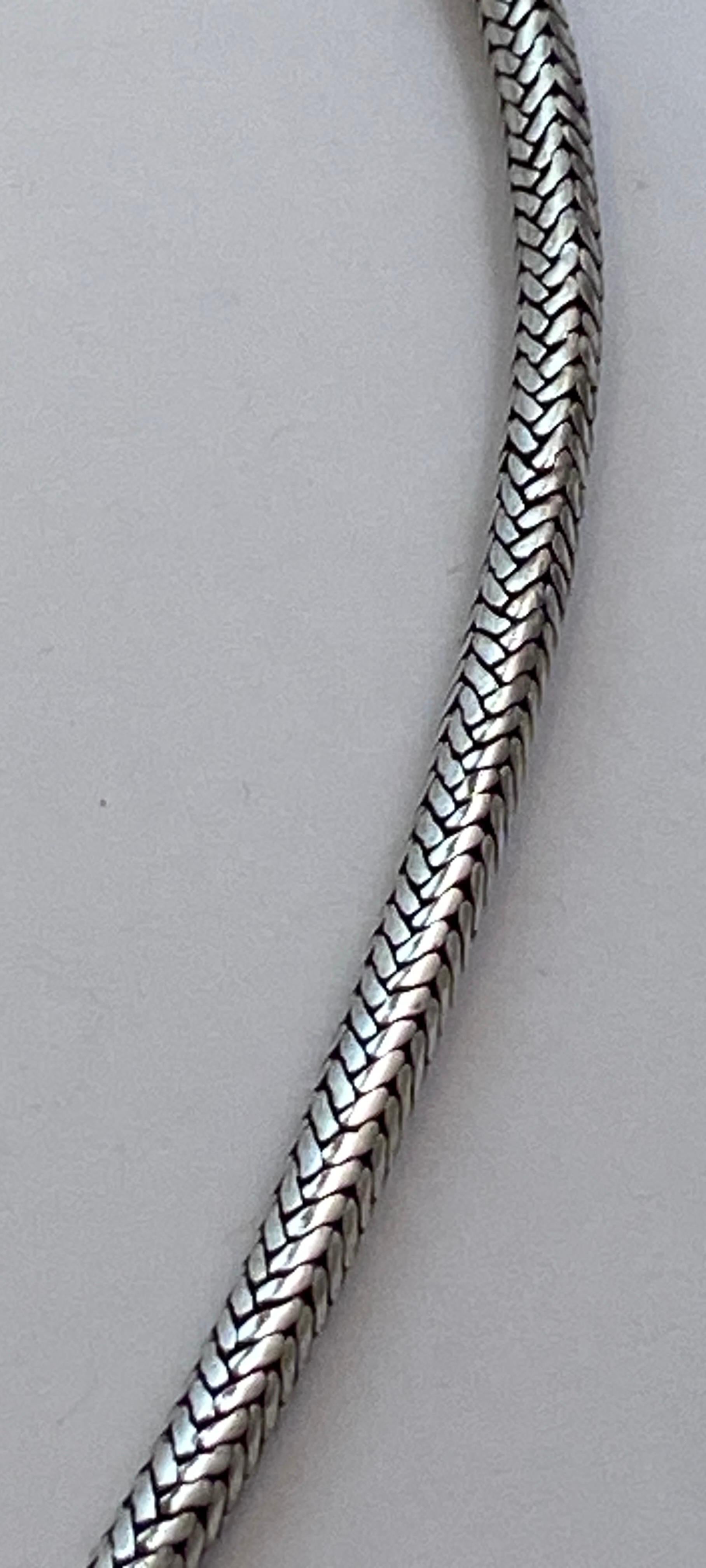 stark rauchfarbene Schlangenglieder-Halskette aus Sterlingsilber  im Angebot 2
