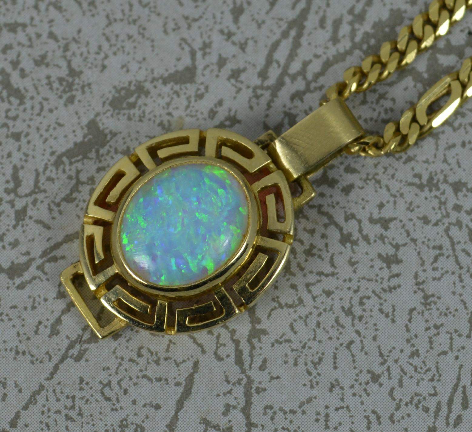 Contemporary Heavy 14 Carat Yellow Gold and Opal Pendant and Chain