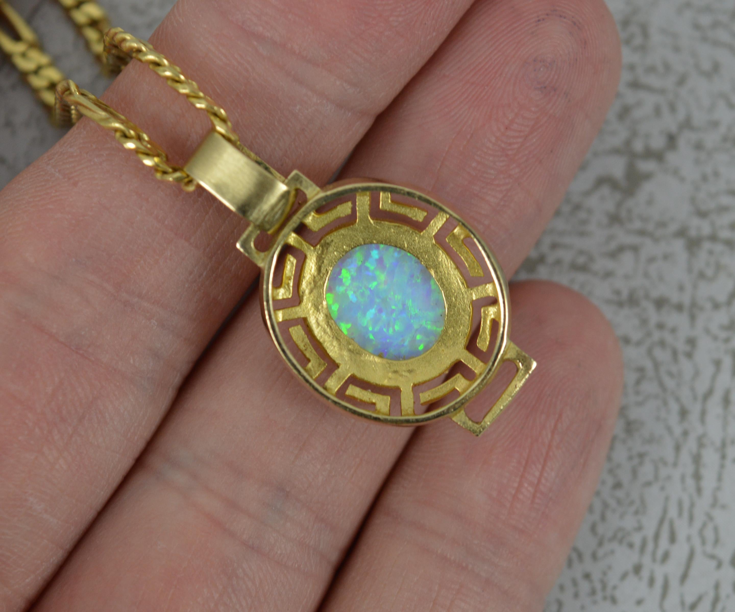 Heavy 14 Carat Yellow Gold and Opal Pendant and Chain In Excellent Condition In St Helens, GB
