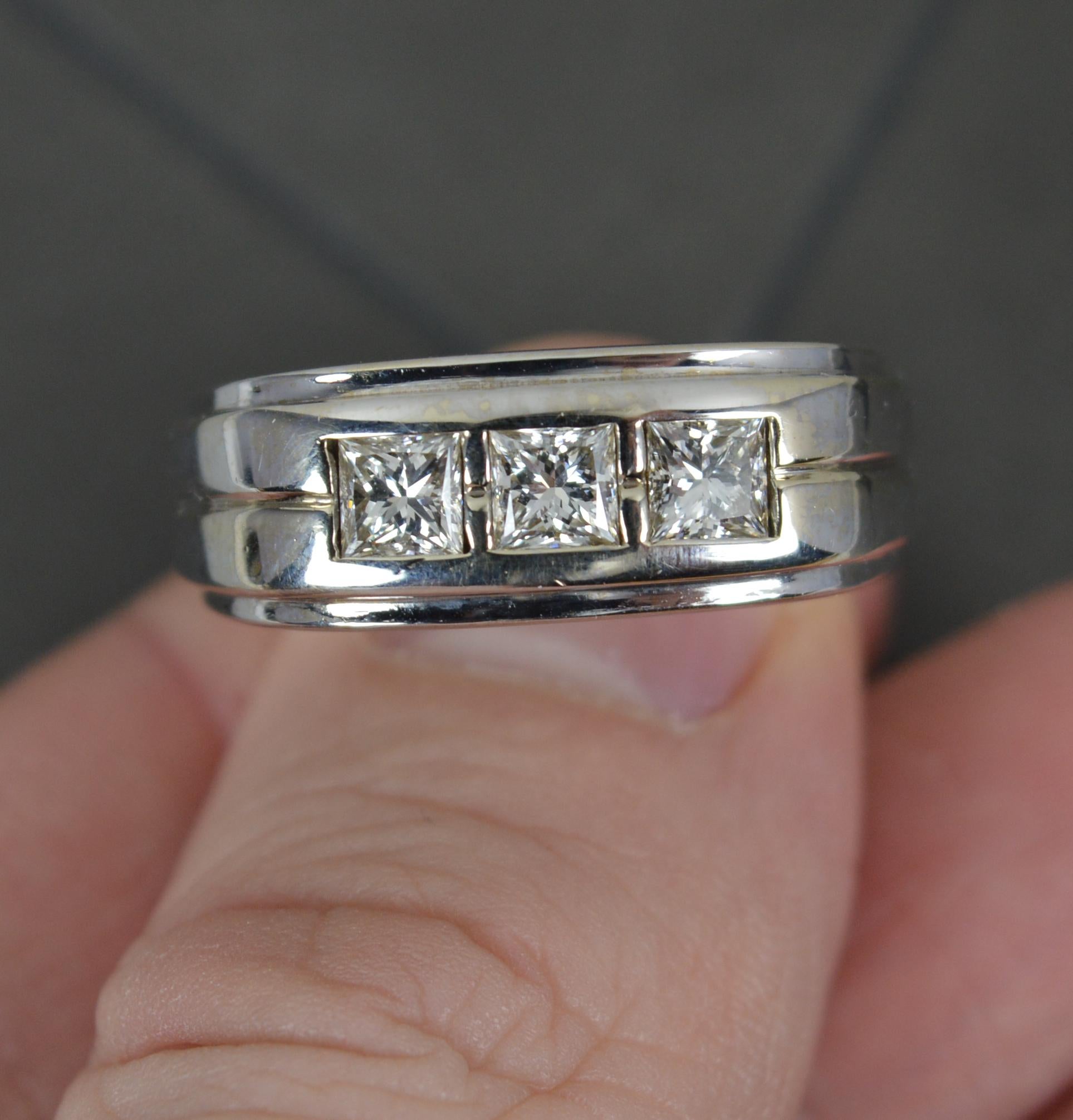 Heavy 14ct White Gold and 0.9ct Princess Cut Diamond Trilogy Ring In Excellent Condition In St Helens, GB