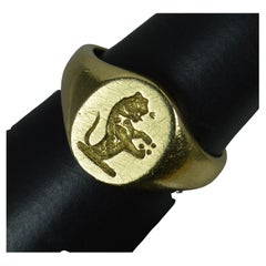 Heavy 18 Carat Gold Leopard Intaglio Signet Seal Ring Alabaster and Wilson