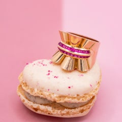 Heavy 18 karat champagne gold tank ring - ruby carré ring - estate bulky ring