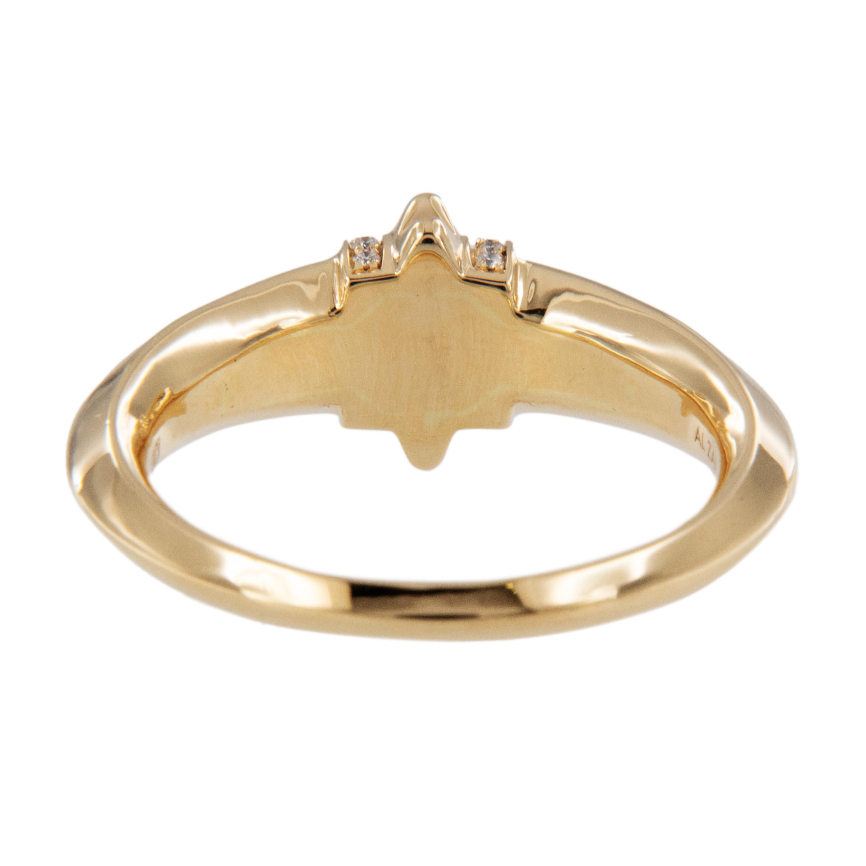 Taille ronde Lourde bague Hab El Hayl en or jaune 18 carats ornée de diamants par Al Zain en vente