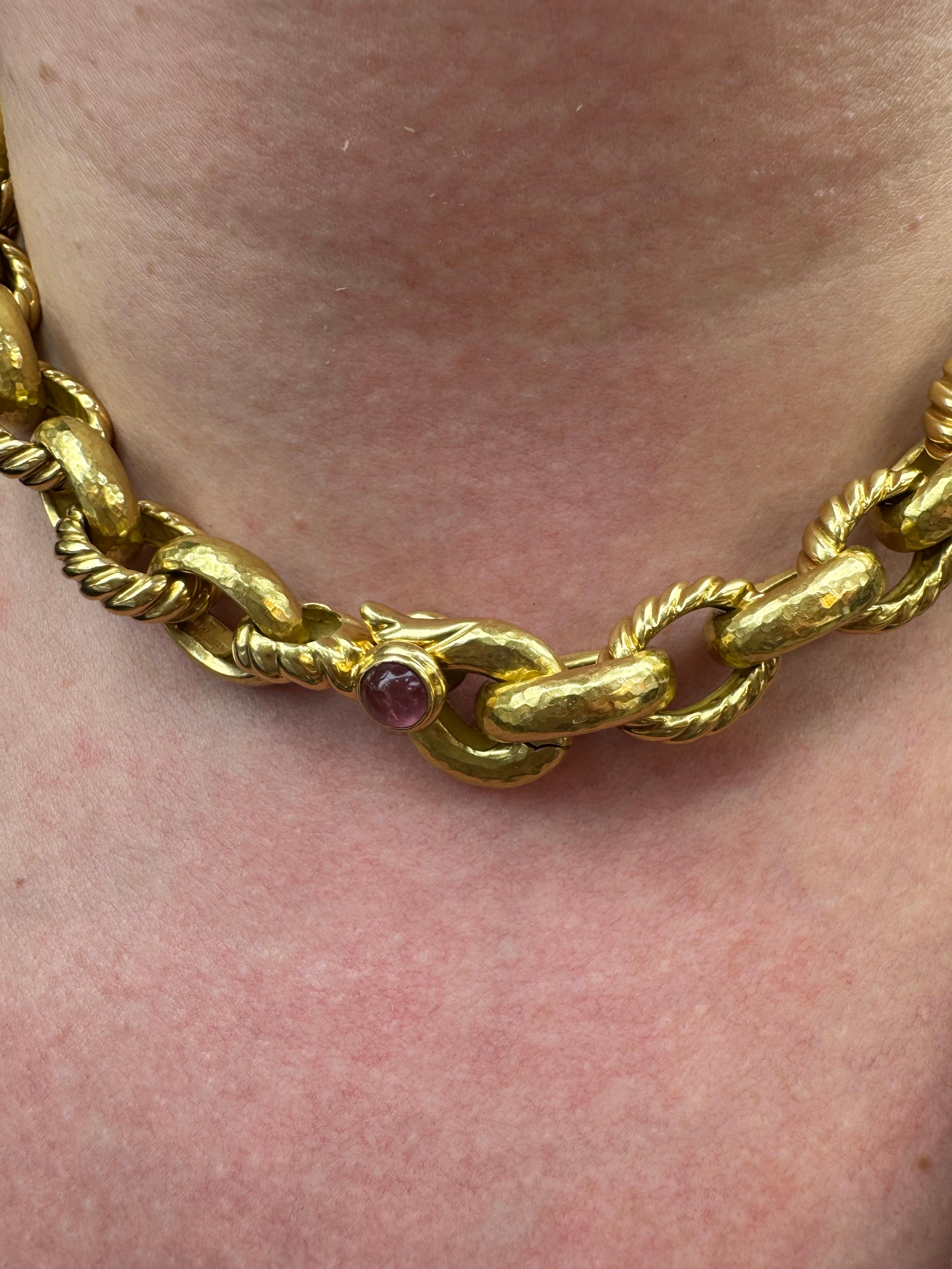 Heavy 18 Karat Yellow Gold Oval Hammered & Braided Link Necklace 94.7 Grams For Sale 1