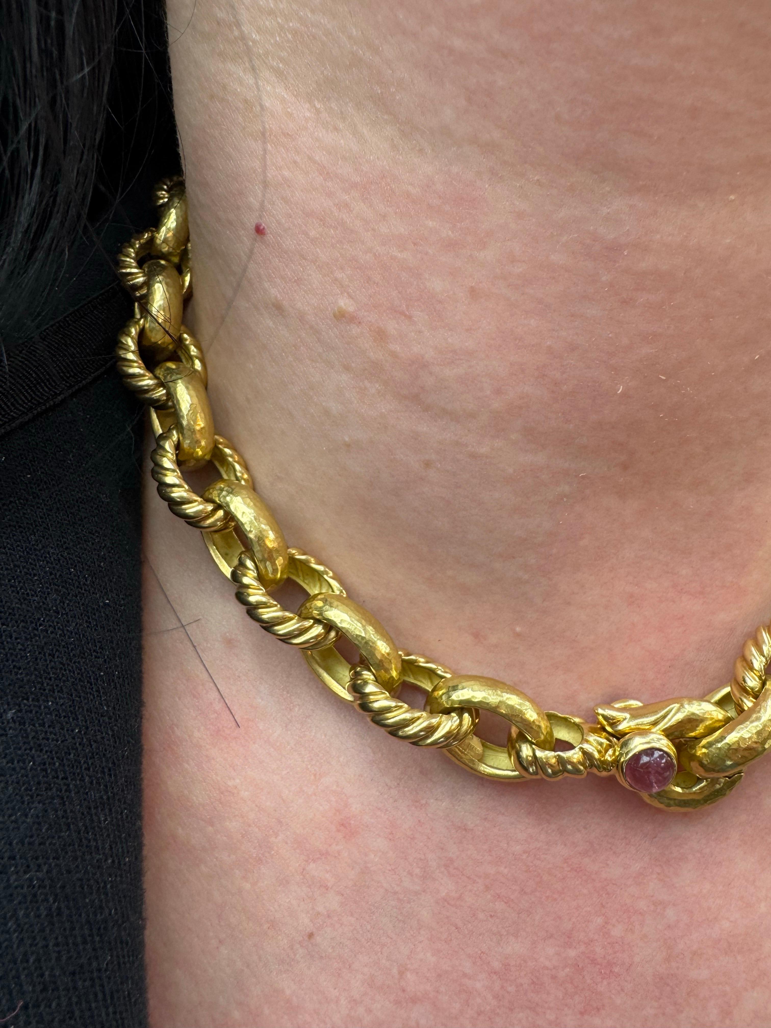 Heavy 18 Karat Yellow Gold Oval Hammered & Braided Link Necklace 94.7 Grams For Sale 3