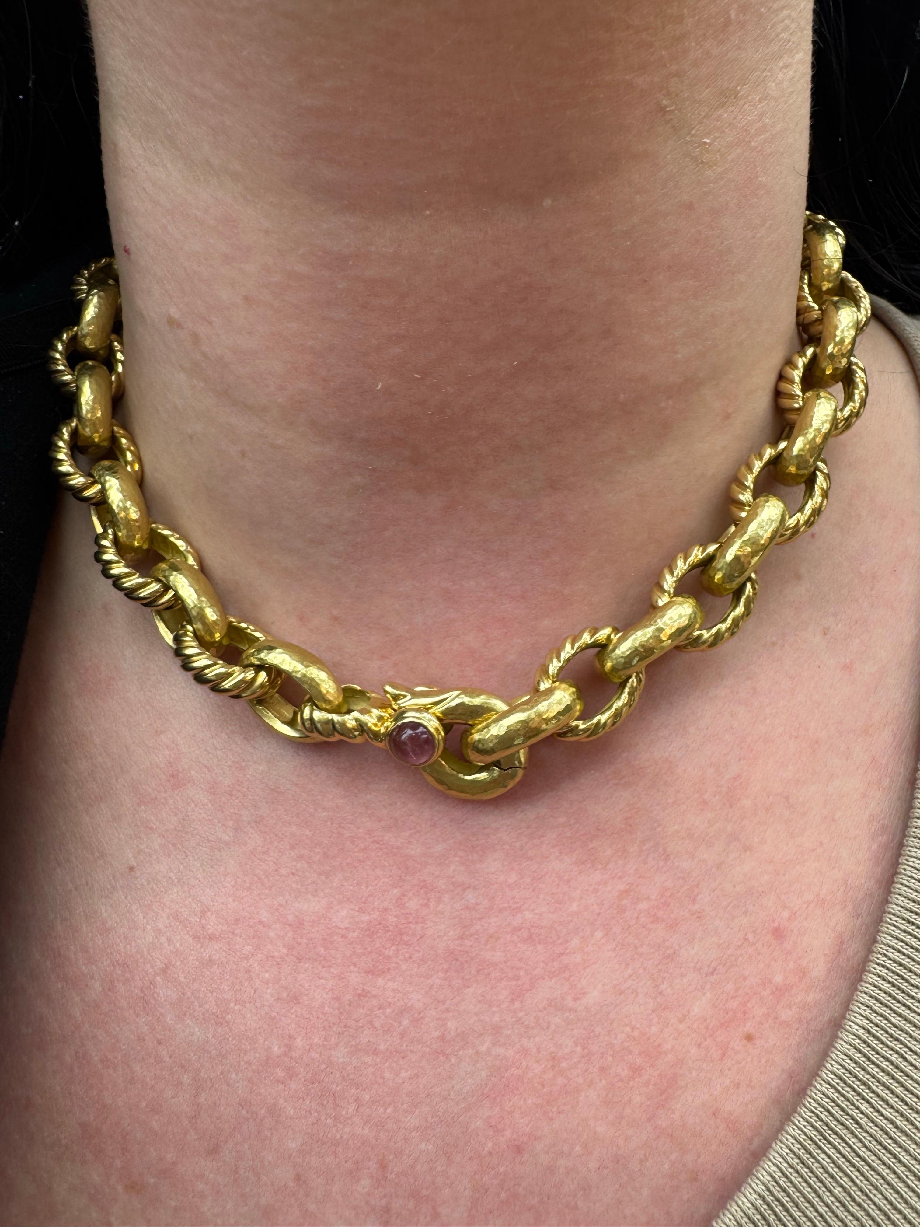 Heavy 18 Karat Yellow Gold Oval Hammered & Braided Link Necklace 94.7 Grams For Sale 4