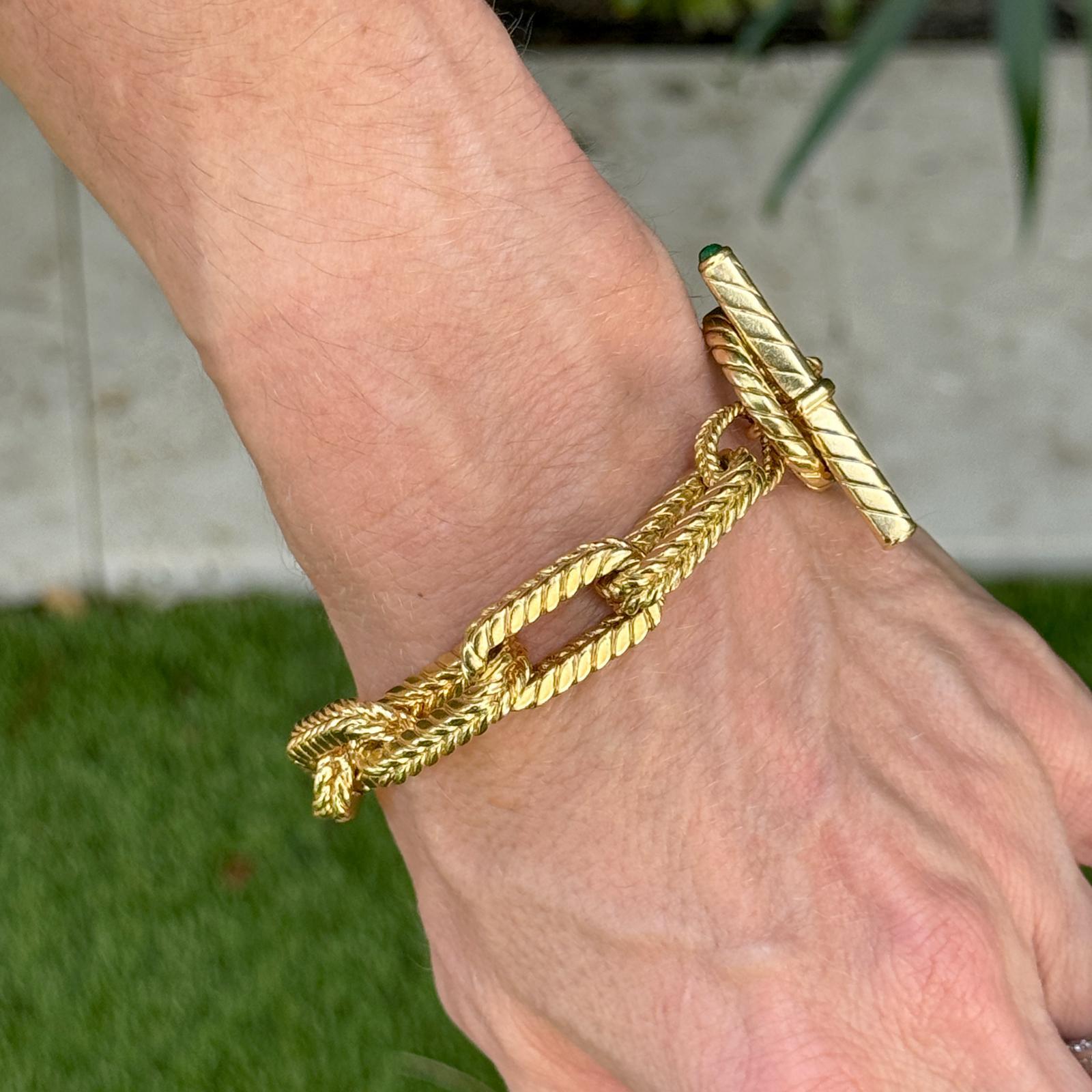 Round Cut Heavy 18 Karat Yellow Gold Wheat Rectangular Link Bracelet Diamond Toggle