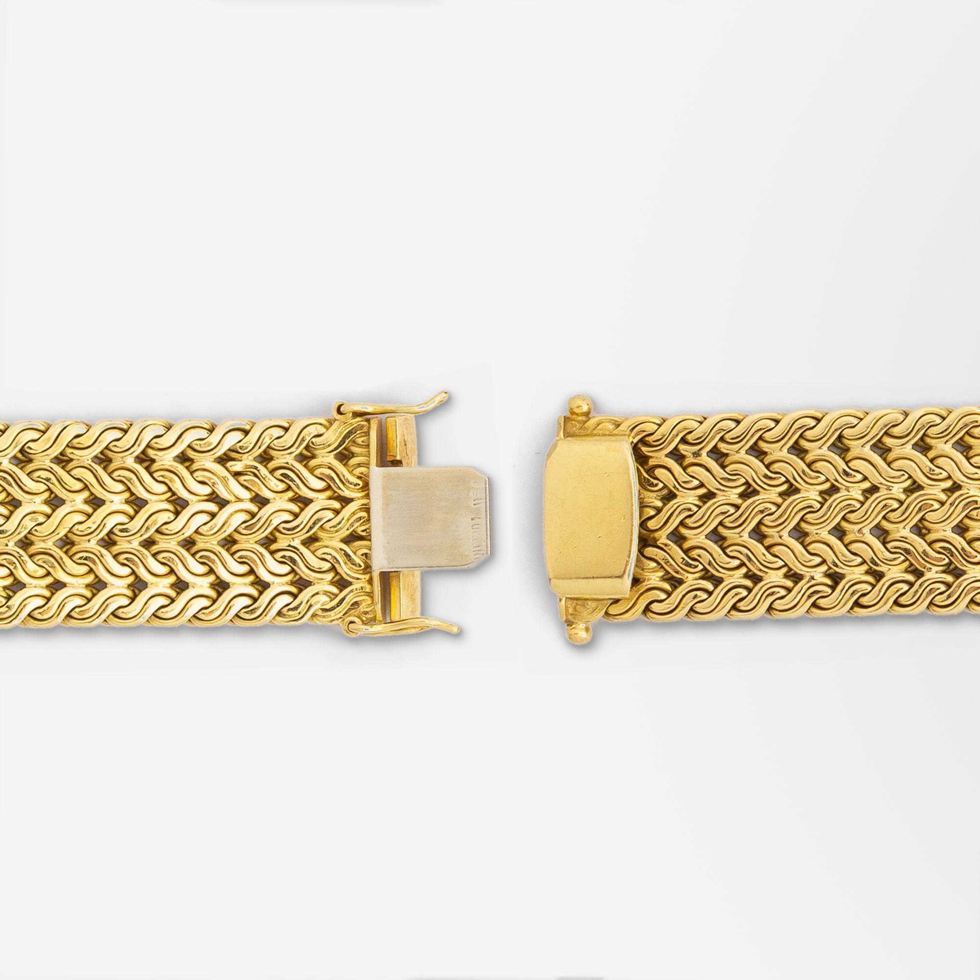 Heavy 18 Karat Yellow Gold Woven Bracelet In Good Condition For Sale In Brisbane City, QLD