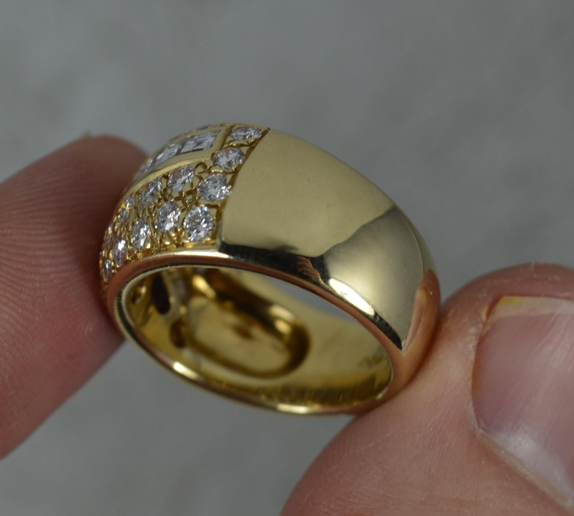 Bombe-Cluster-Ring mit 1,85 Karat Diamant und 14 Karat Gold Damen im Angebot
