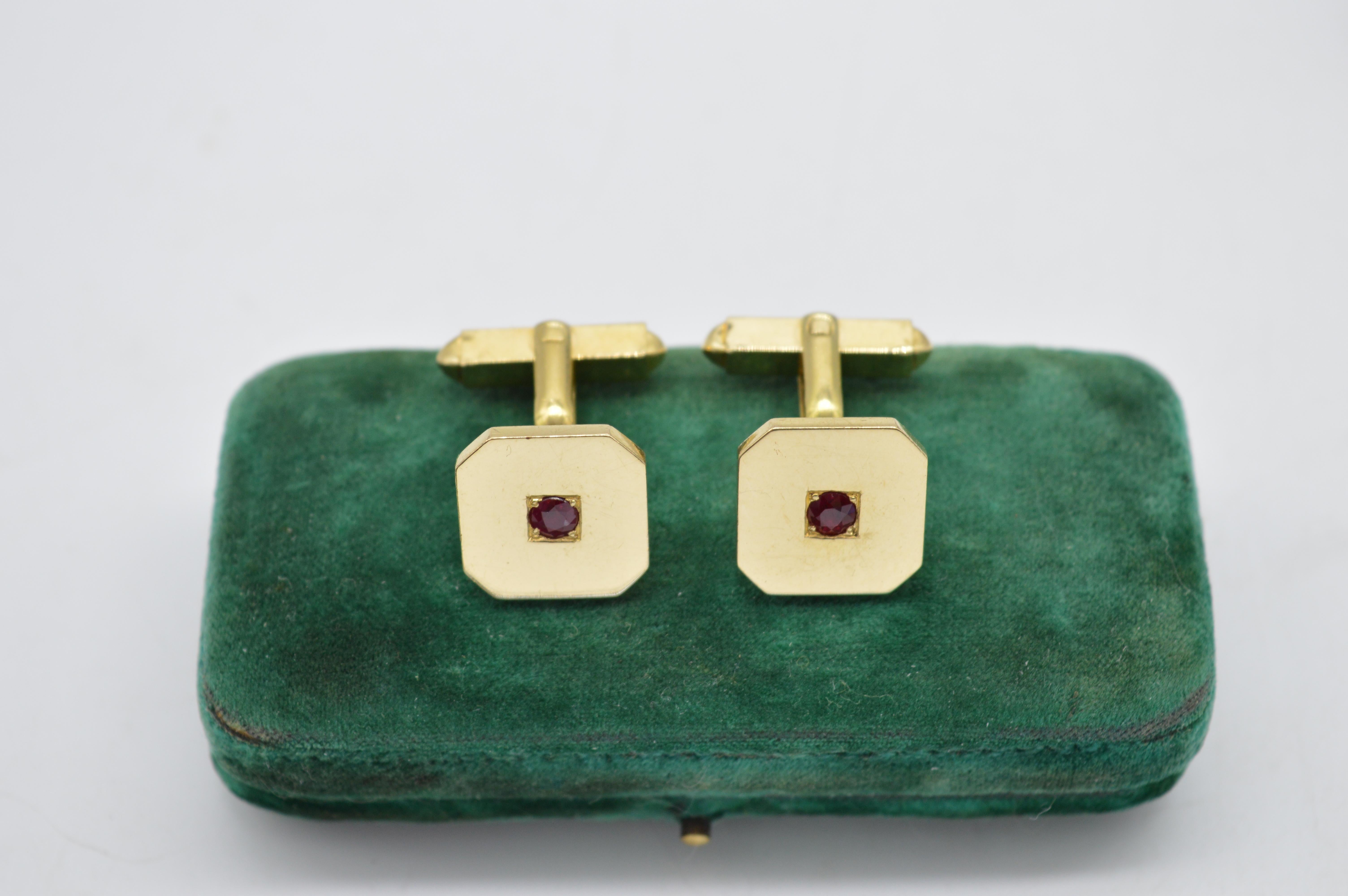 Women's or Men's Heavy 18ct Gold Cufflinks Polished square inset with Rich Red Rubies 0.5tcw