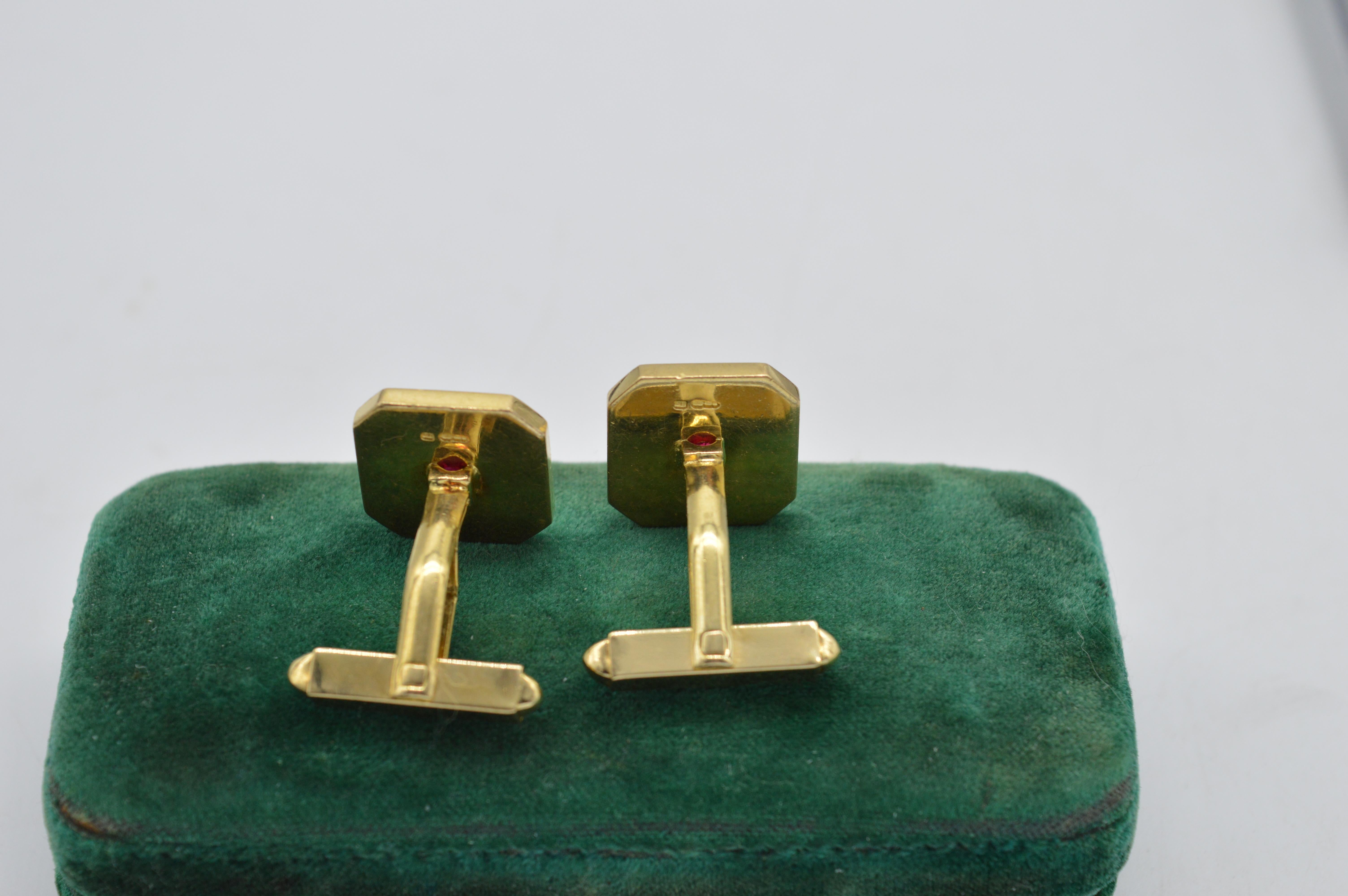 Heavy 18ct Gold Cufflinks Polished square inset with Rich Red Rubies 0.5tcw 1