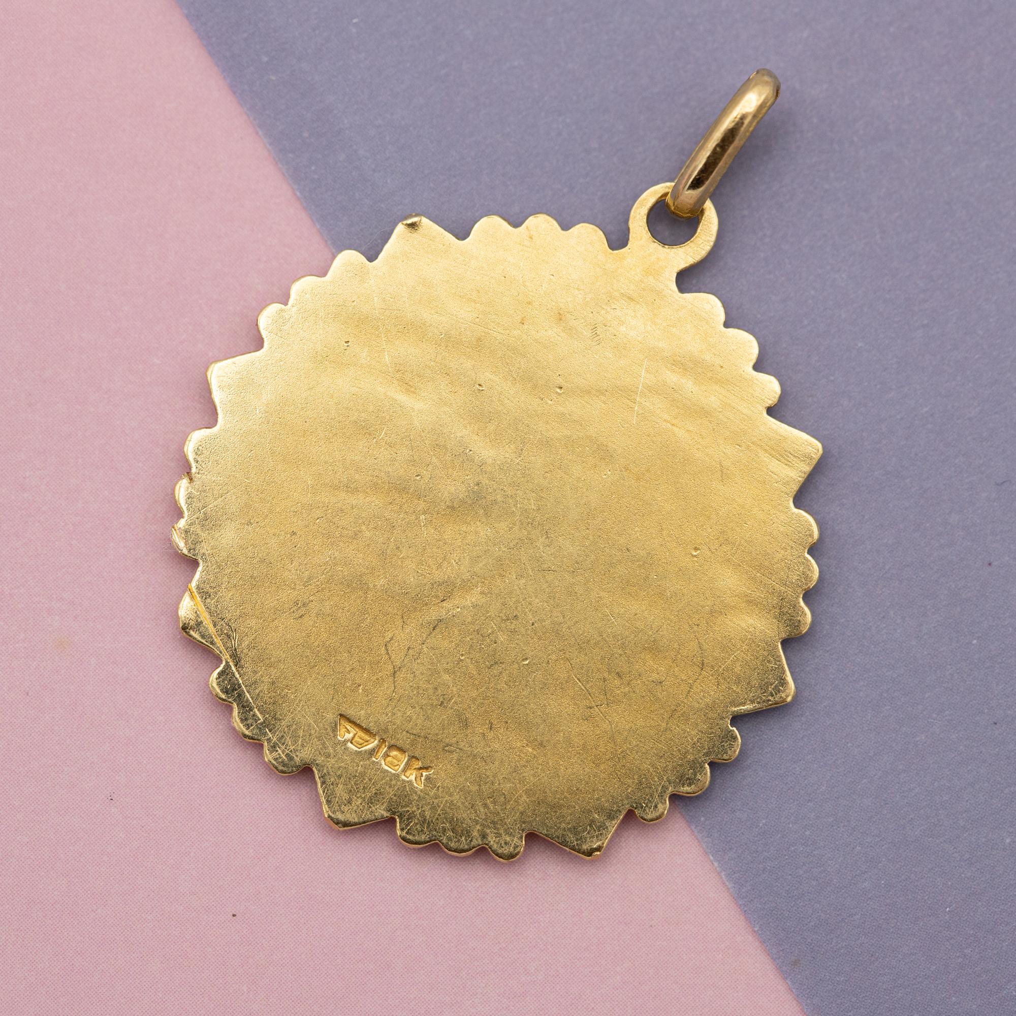 Retro Heavy 18k solid gold Catholic - Unique Virgin Mary pendant - Madonna and child