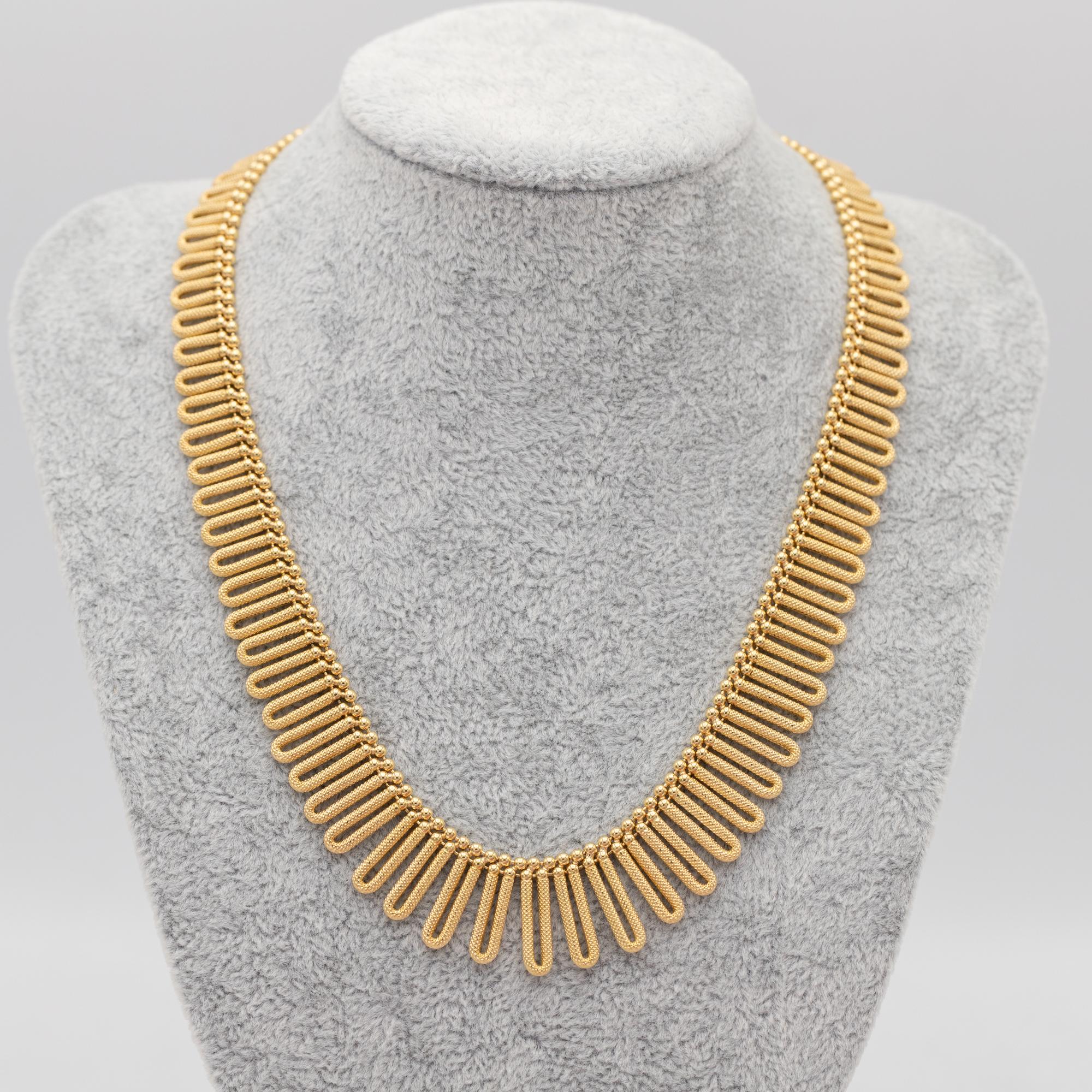 Heavy 18k solid gold Necklace - 60's Italian drapery, Cleopatra collar - 48.2 gr 2