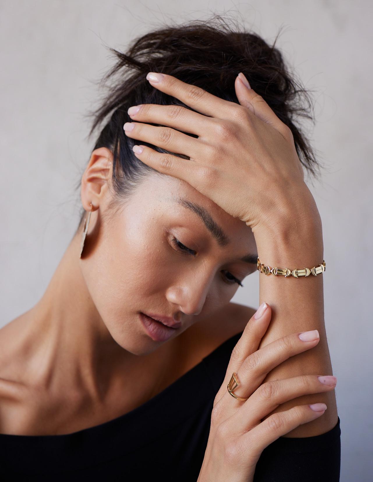 Bracelet lourd en or jaune massif 18k avec maillons en chaîne faits à la main en vente 5