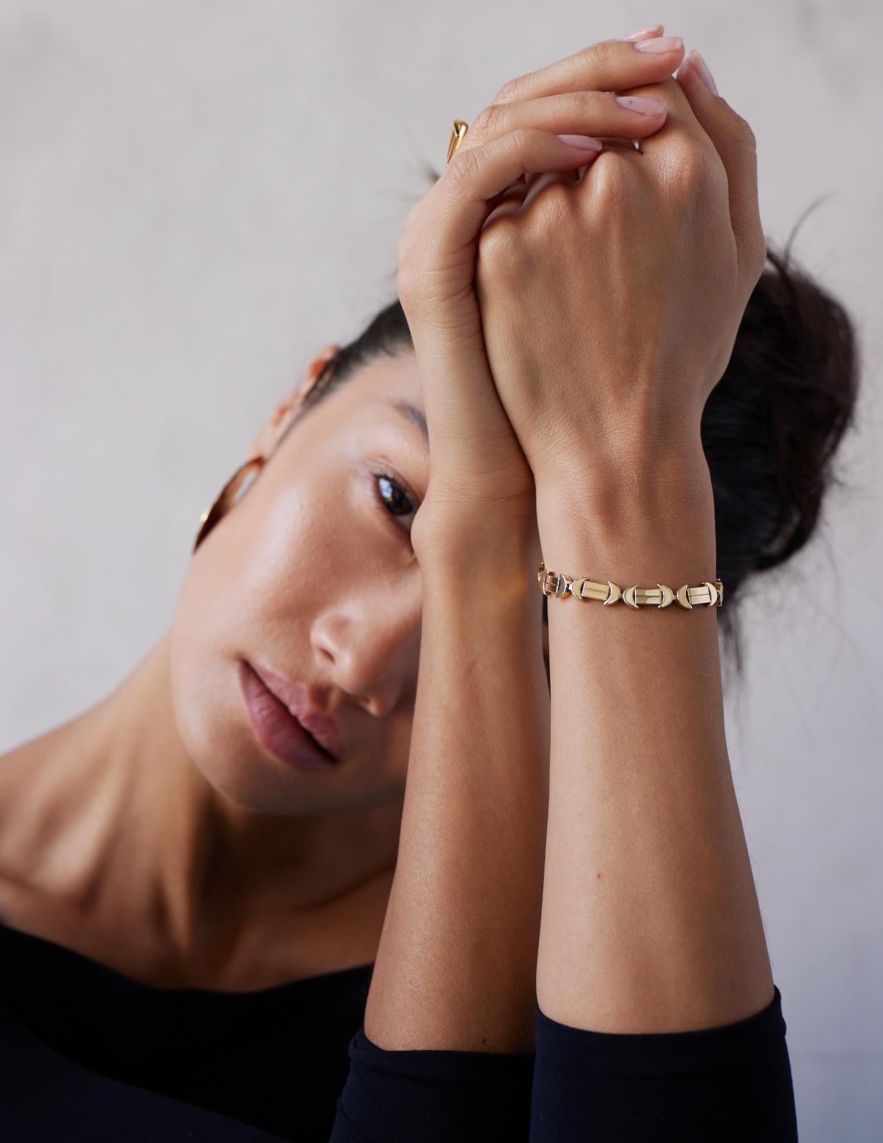 Bracelet lourd en or jaune massif 18k avec maillons en chaîne faits à la main en vente 11