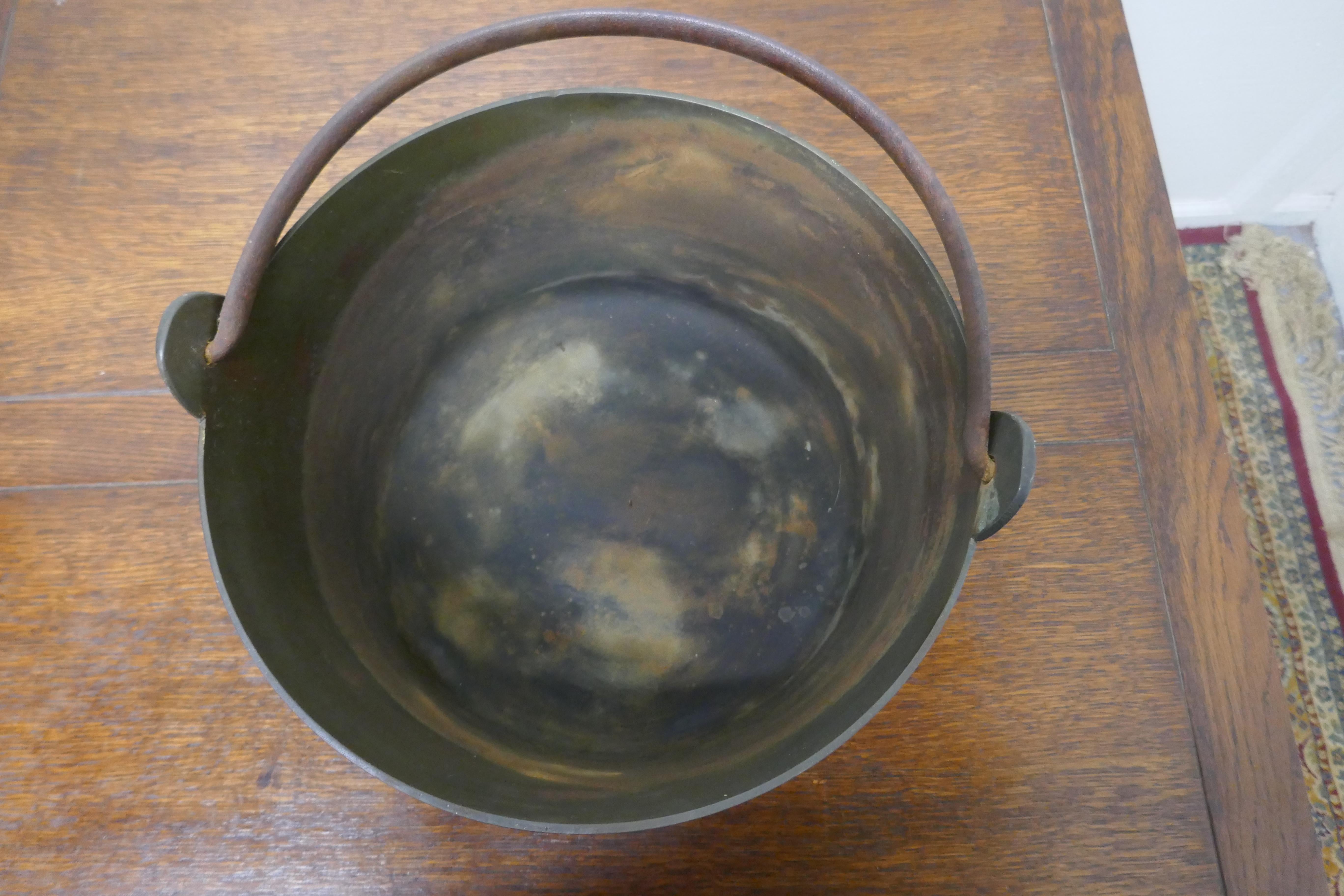 Heavy 19th Century Brass Preserving or Jam Pan For Sale 1