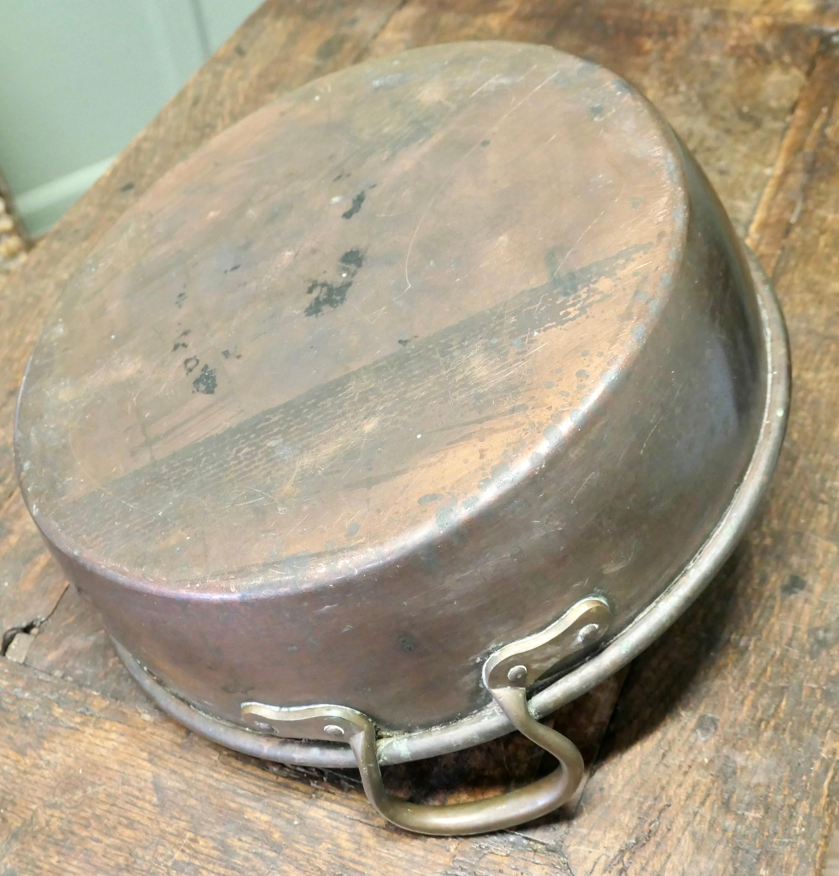 Heavy 19th Century Copper Preserving Pan For Sale 1